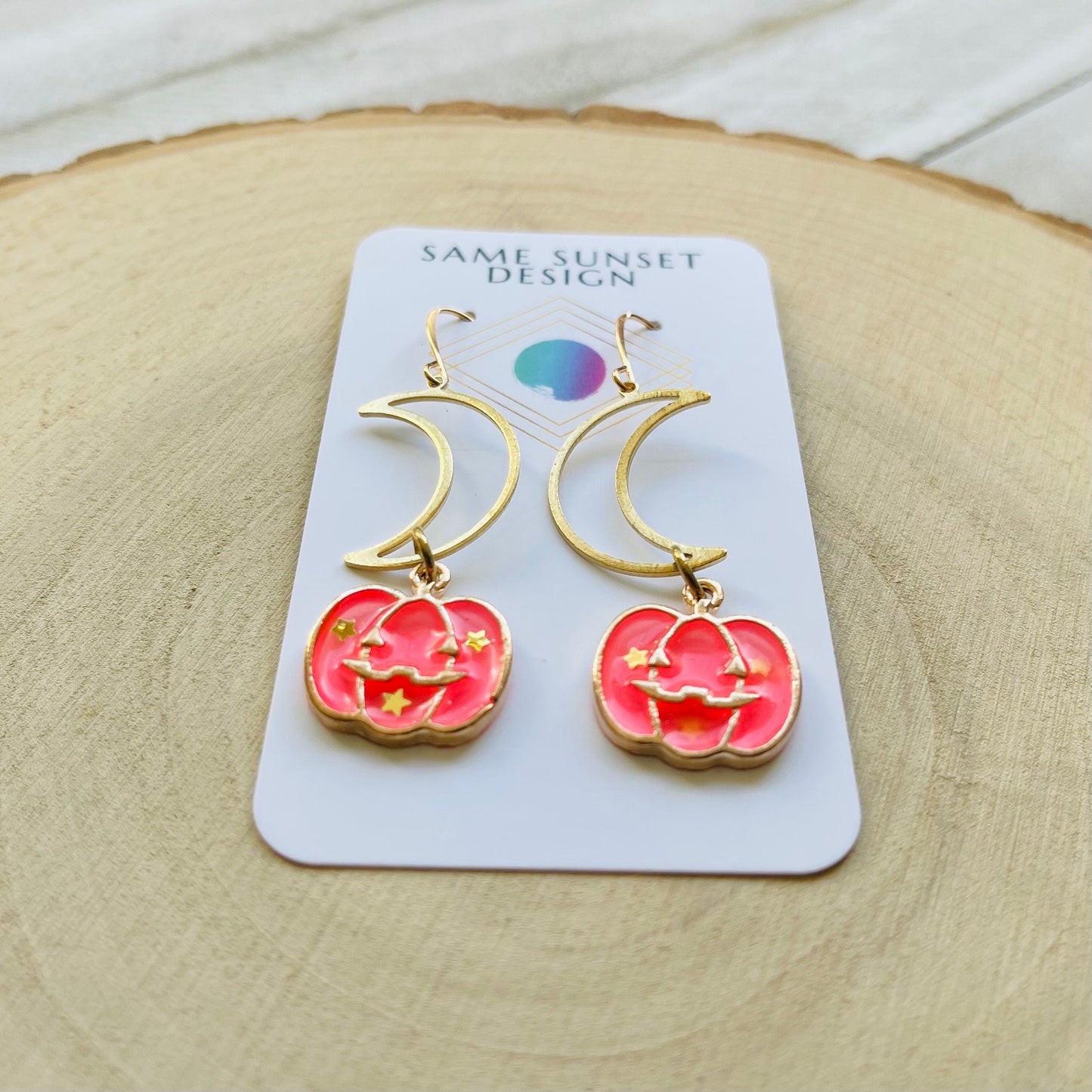 Jack O Lantern Earrings, Pumpkin Earrings, Autumn Earrings Dangle, Witchy Gifts, Halloween Gift for Women, Creepy Cute Jewelry, Fun Gifts