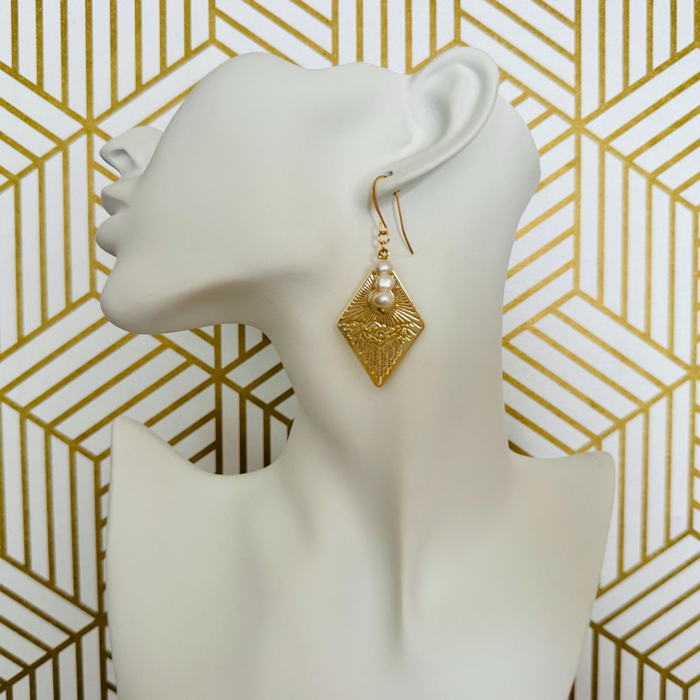 Freshwater Pearl Mountain Earrings