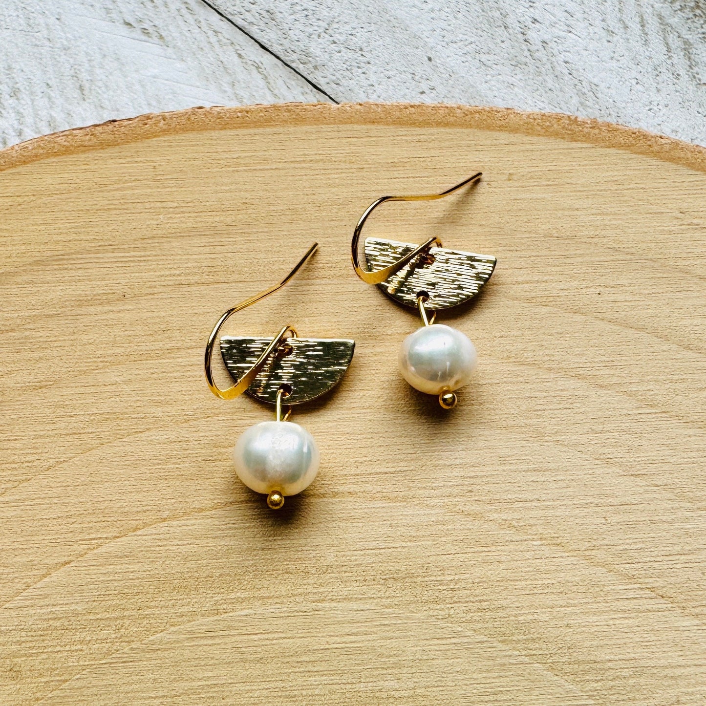 Freshwater Pearl Earrings