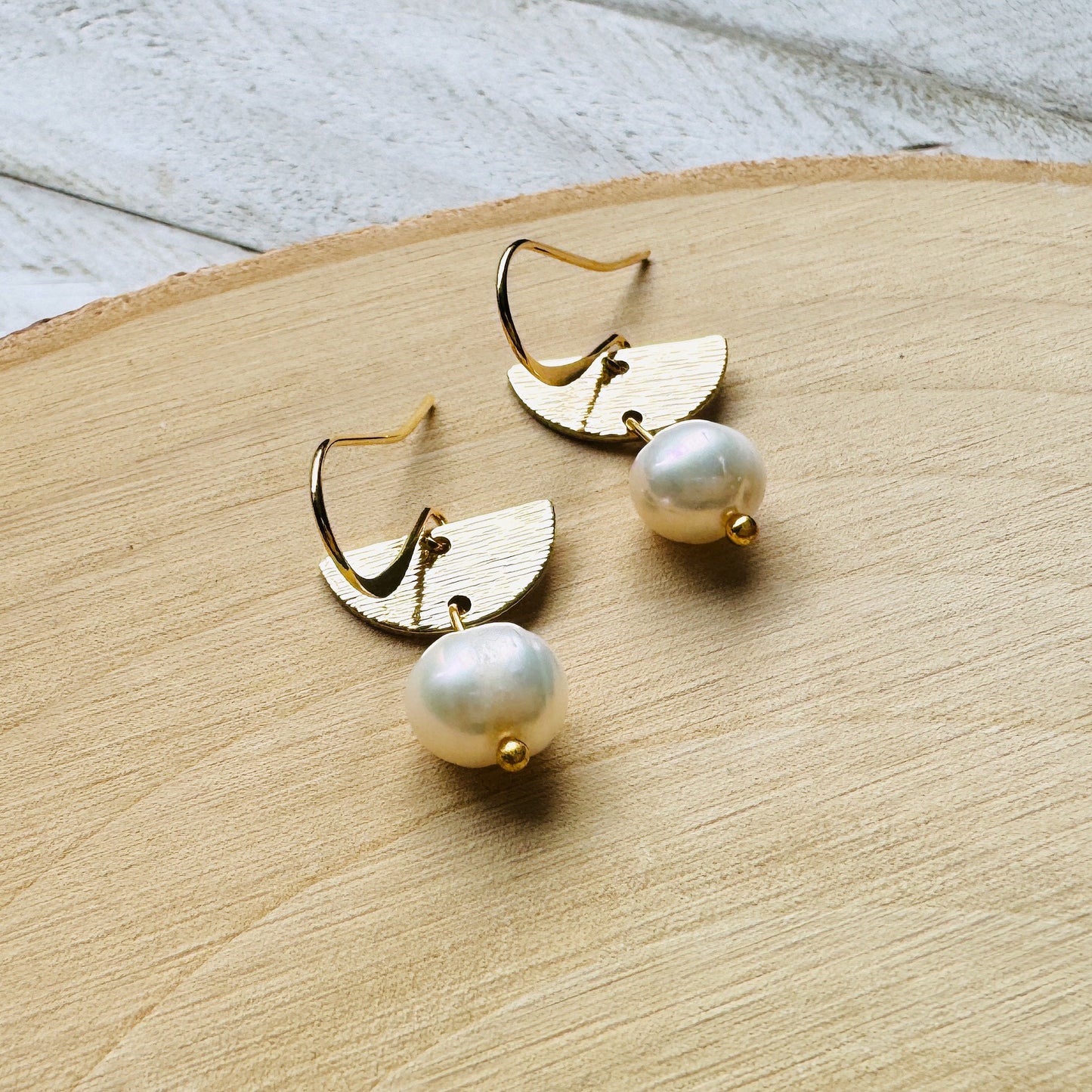 Freshwater Pearl Earrings