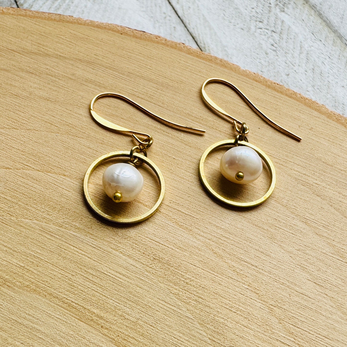 Freshwater Pearl Earrings