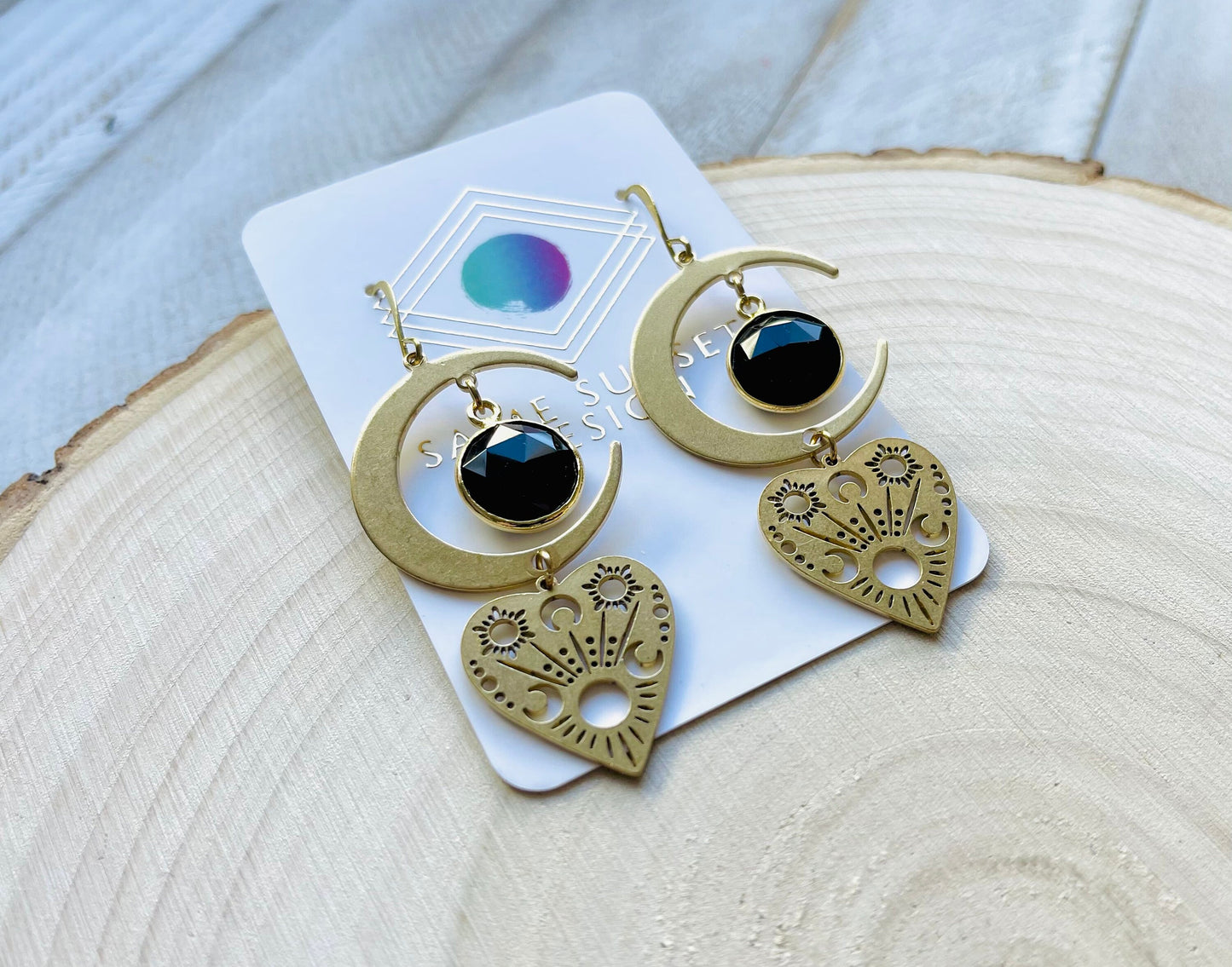 Chalcedony Earrings, Goth Heart Earrings, Trendy Jewelry for Teens, Witchy Jewelry for Women, Celestial Jewelry Witchy, Witchy Earrings