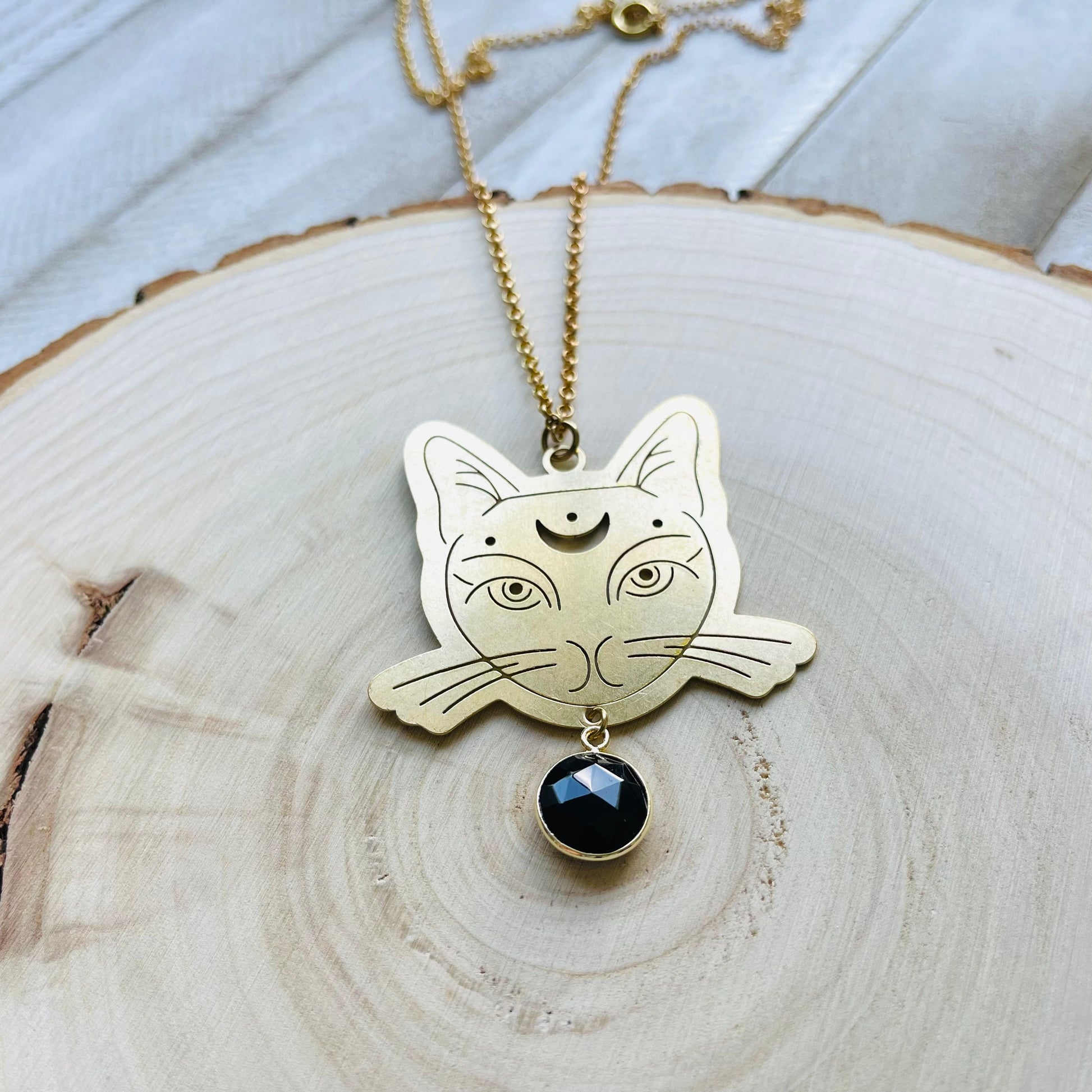 Cat Necklace, Chalcedony Necklace, Moon Jewelry, Witchy Gifts for Women, Celestial Jewelry Witchy, Trendy Jewelry 2023, Goth Necklace