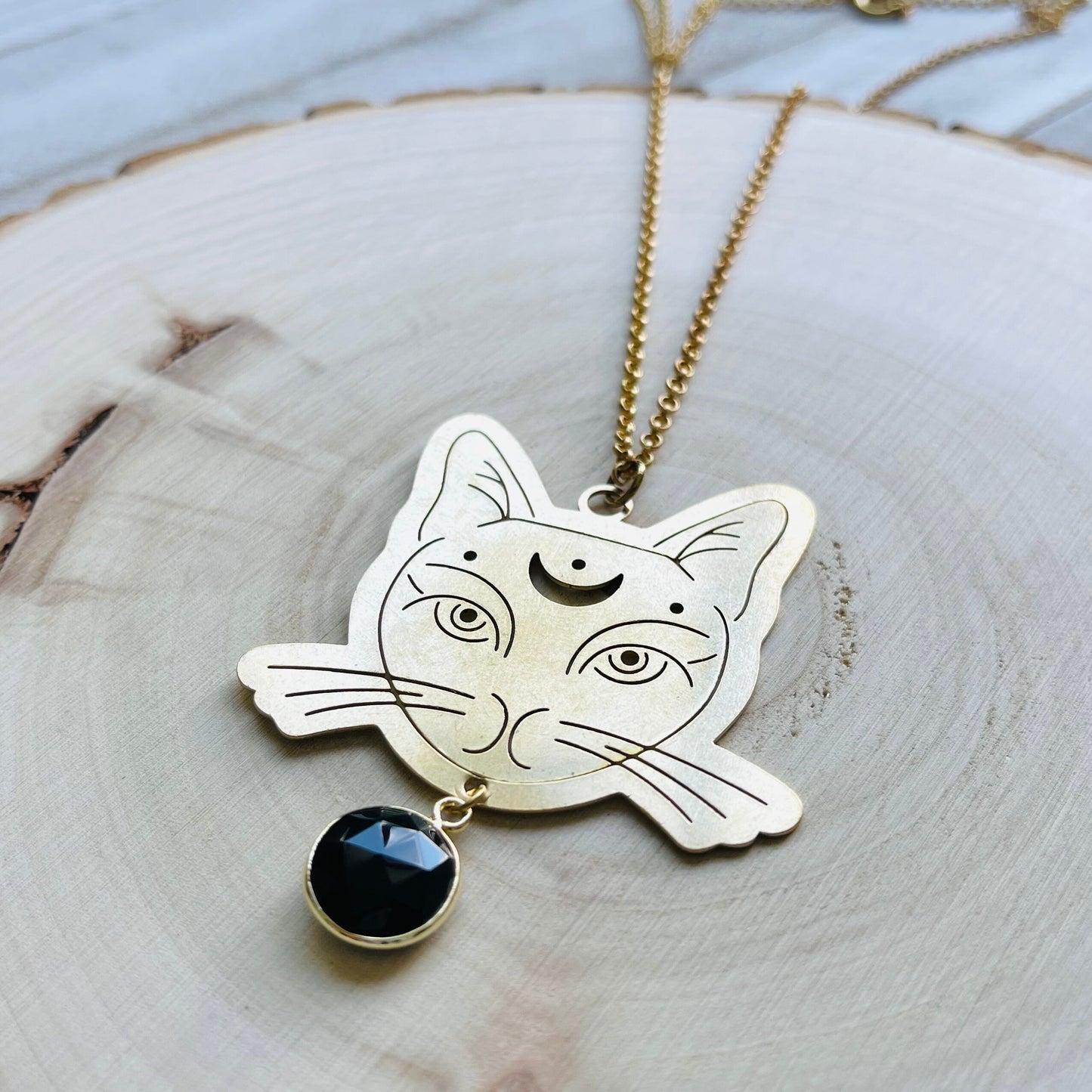 Cat Necklace, Chalcedony Necklace, Moon Jewelry, Witchy Gifts for Women, Celestial Jewelry Witchy, Trendy Jewelry 2023, Goth Necklace