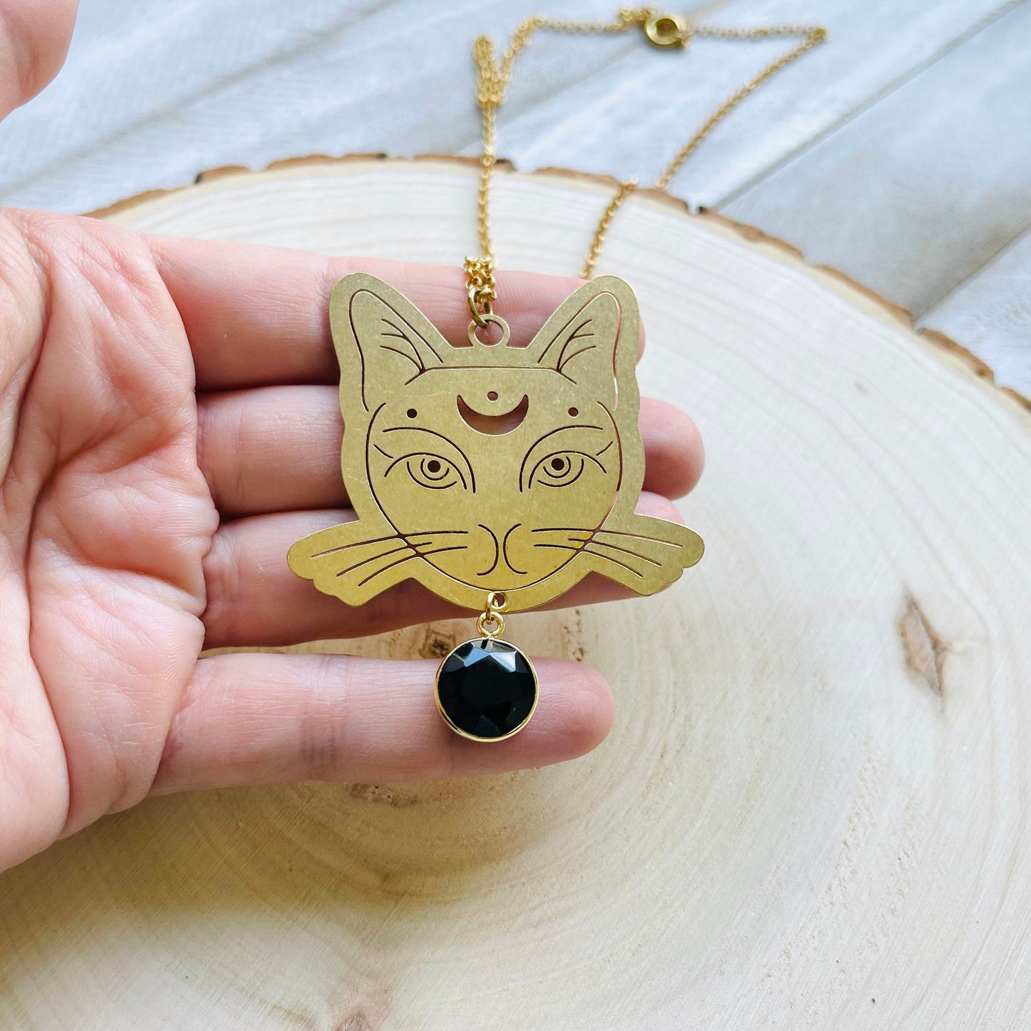 Cat Necklace, Chalcedony Necklace, Moon Jewelry, Witchy Gifts for Women, Celestial Jewelry Witchy, Trendy Jewelry 2023, Goth Necklace