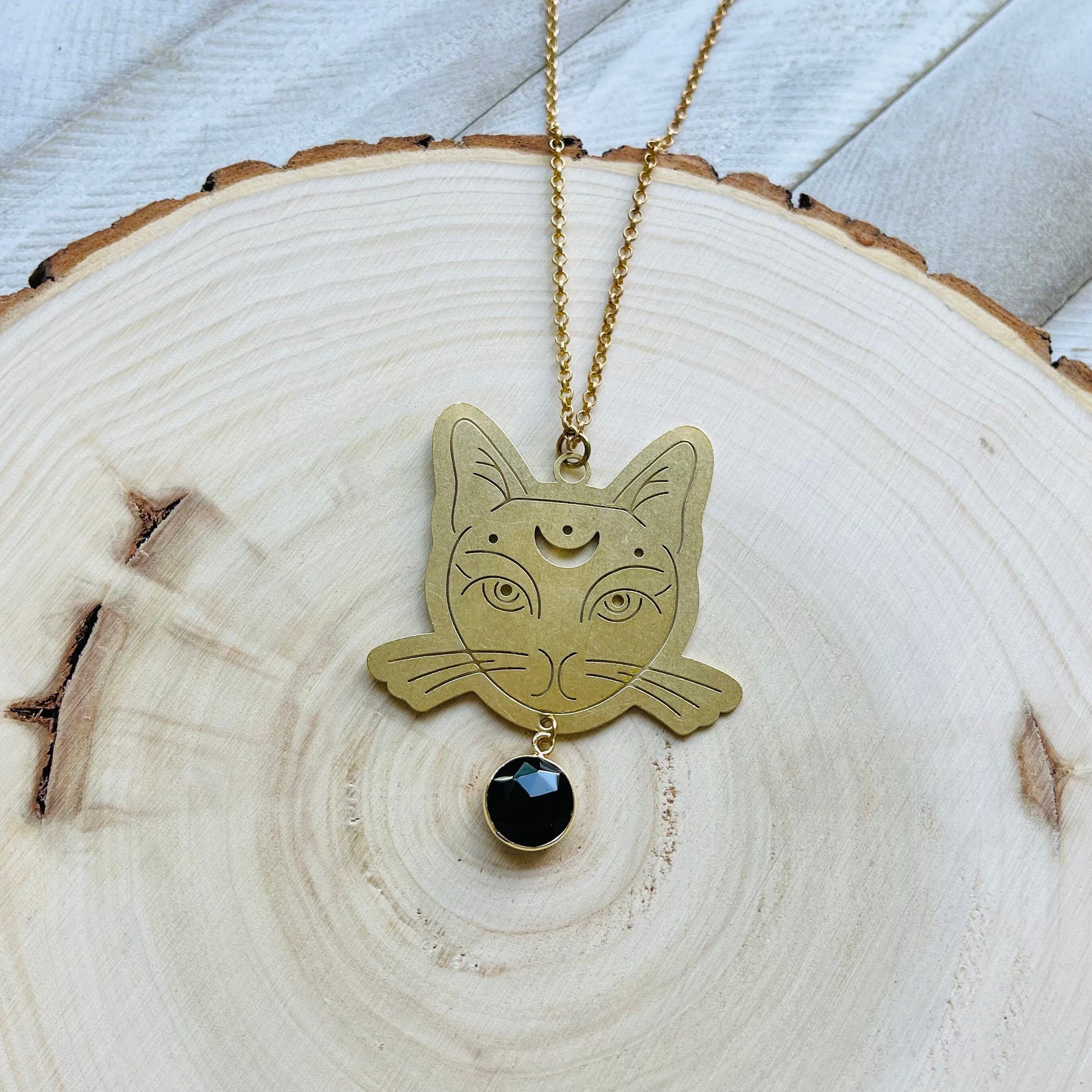 Cat Necklace, Chalcedony Necklace, Moon Jewelry, Witchy Gifts for Women, Celestial Jewelry Witchy, Trendy Jewelry 2023, Goth Necklace