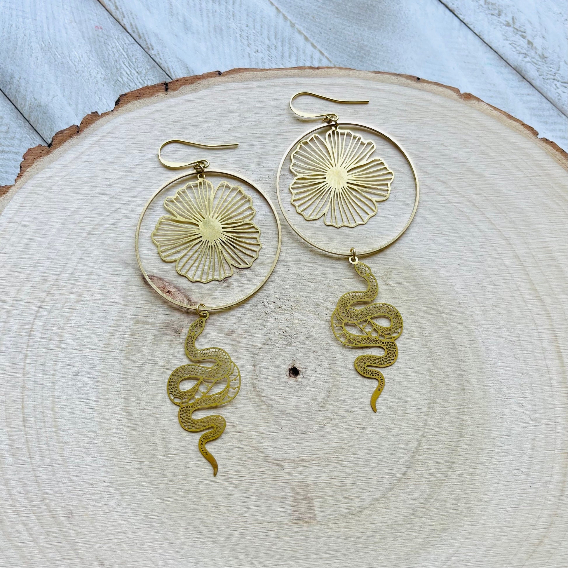 Snake Earrings Dangle, Serpent Jewelry, Flower Earrings for Wedding Day, Trendy Jewelry for Teens, Witchy Earrings, Festival Jewelry, Boho