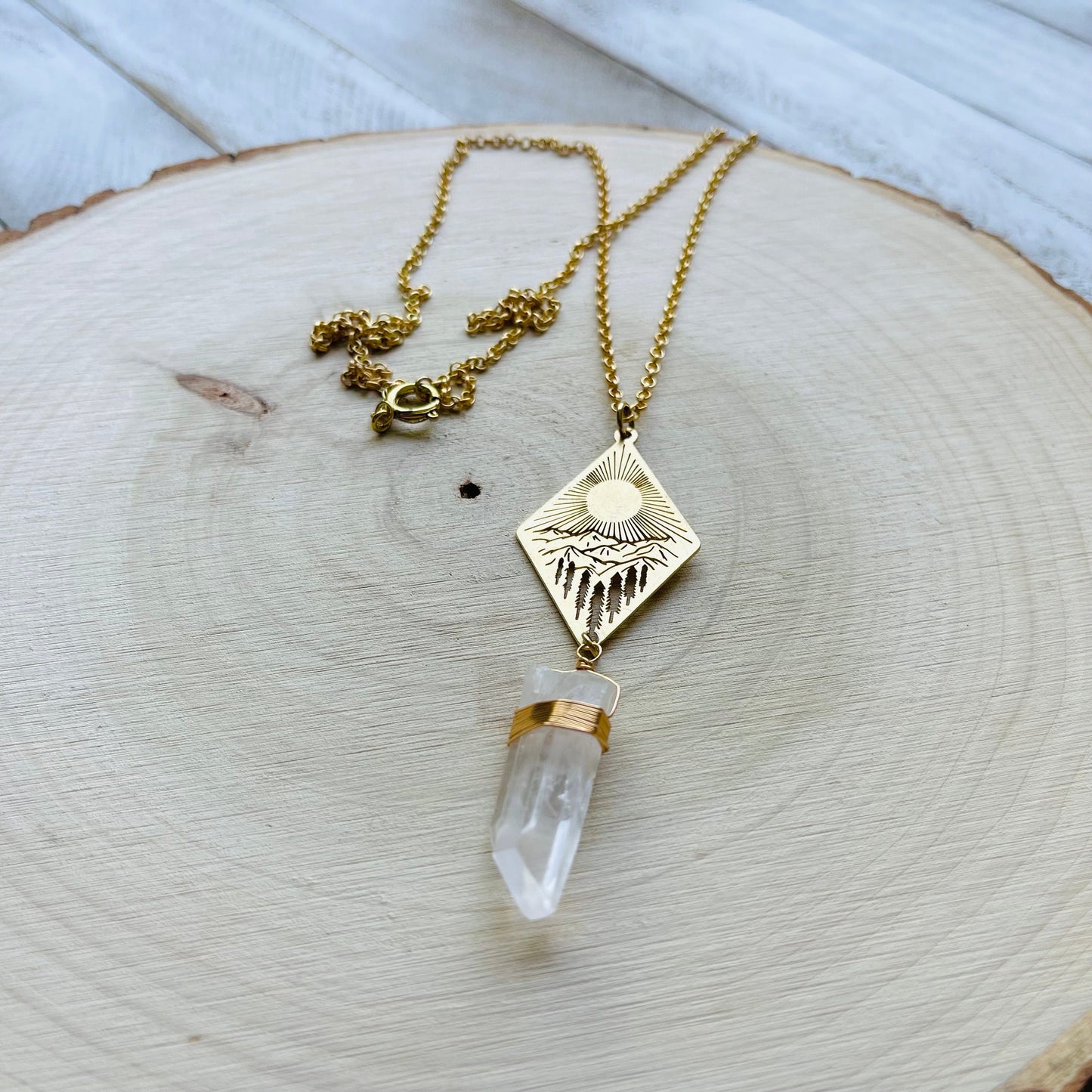 Mountain Necklace, Quartz Necklace Gold, Healing Crystal Gifts, Metaphysical Stones, Boho Necklace, Boho Jewelry Gift for Girlfriend, Nature