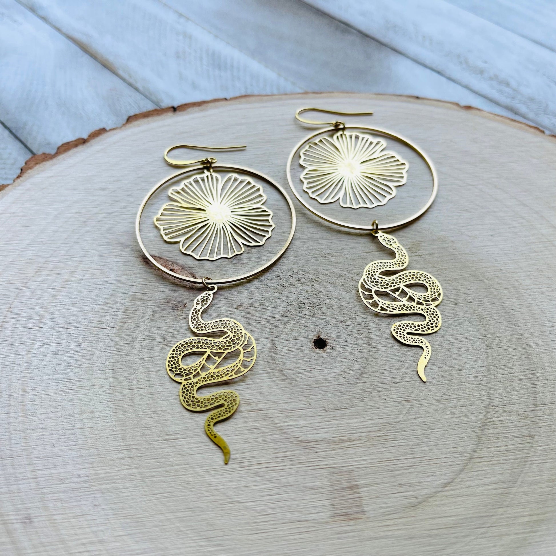 Snake Earrings Dangle, Serpent Jewelry, Flower Earrings for Wedding Day, Trendy Jewelry for Teens, Witchy Earrings, Festival Jewelry, Boho
