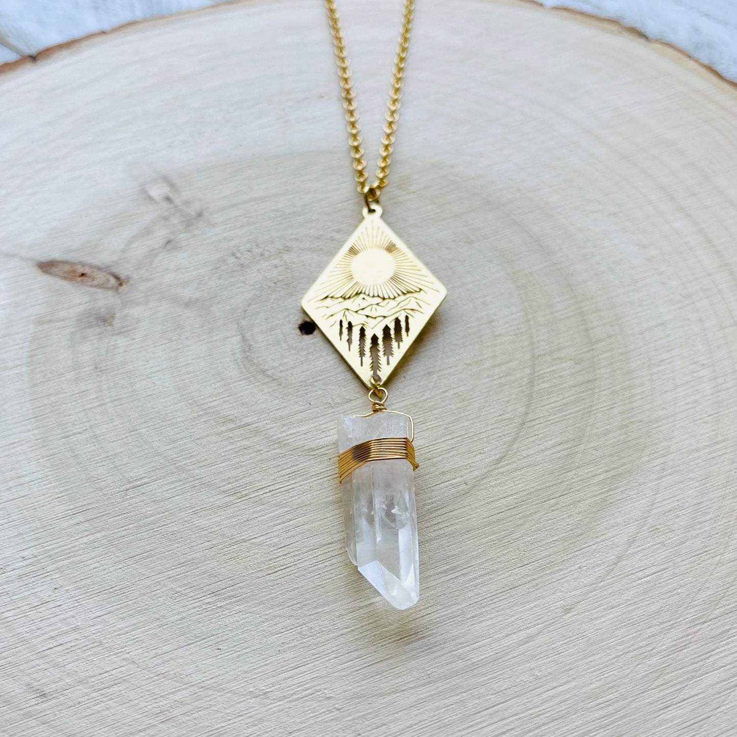 Mountain Necklace, Quartz Necklace Gold, Healing Crystal Gifts, Metaphysical Stones, Boho Necklace, Boho Jewelry Gift for Girlfriend, Nature