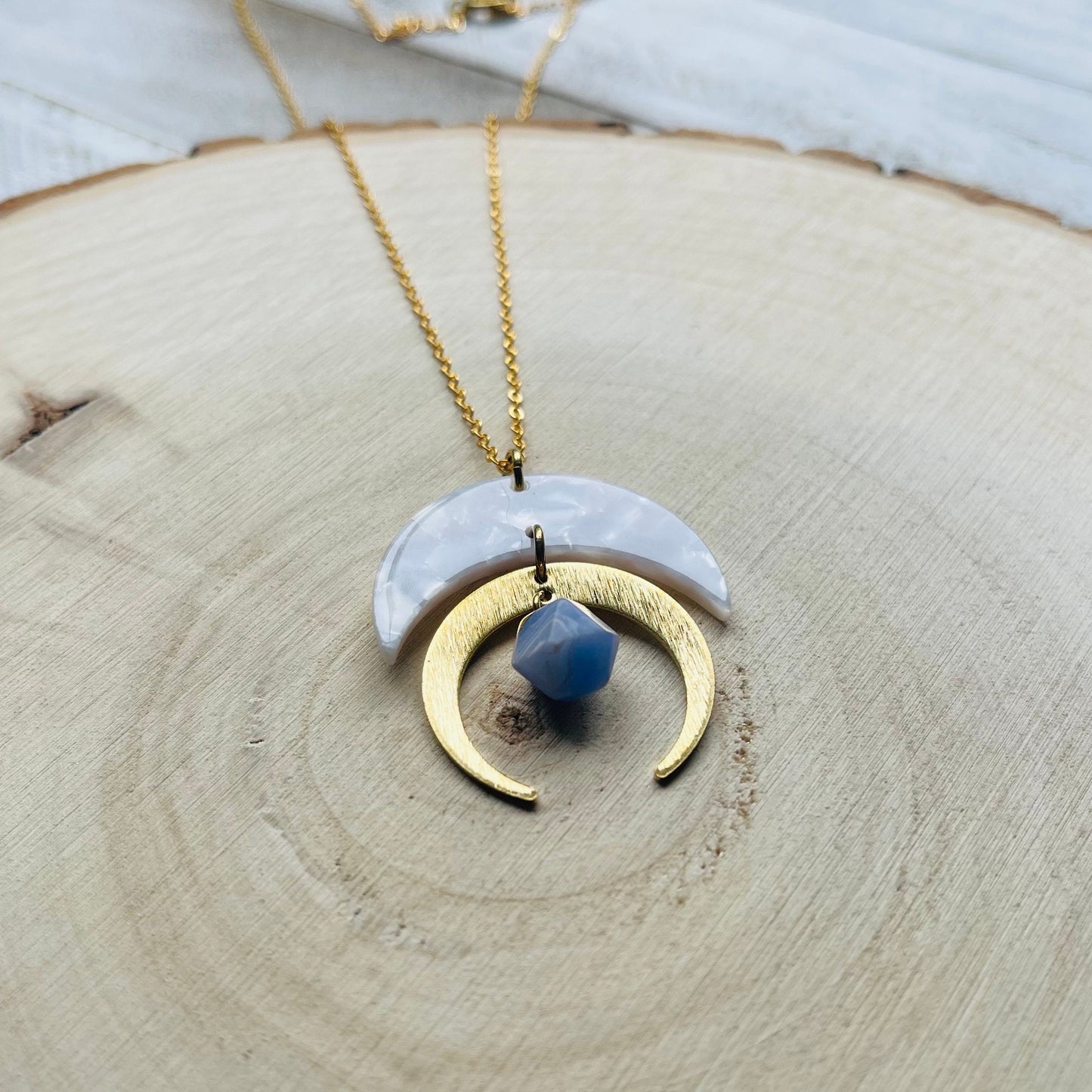 Agate Necklace, Crescent Moon Necklace, Boho Necklace, Boho Jewelry Gift for Girlfriend, Celestial Jewelry Gold, Witchy Gifts, Western