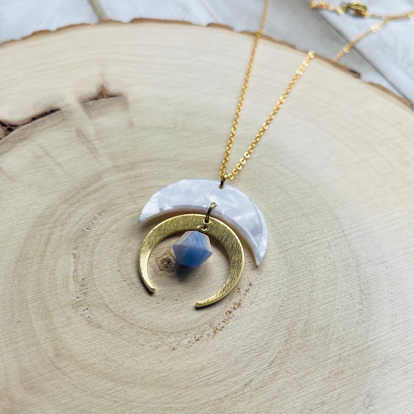 Agate Necklace, Crescent Moon Necklace, Boho Necklace, Boho Jewelry Gift for Girlfriend, Celestial Jewelry Gold, Witchy Gifts, Western