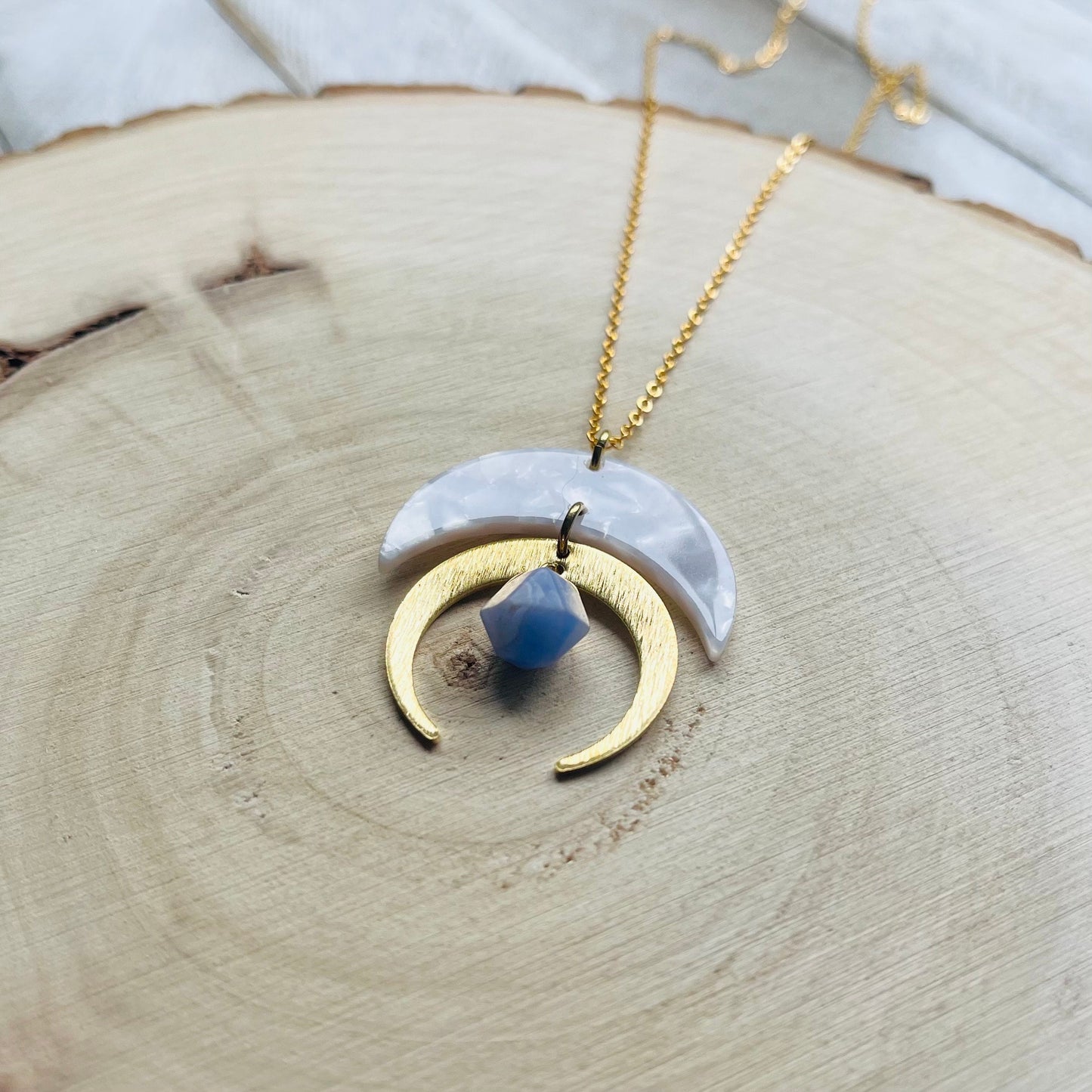 Agate Necklace, Crescent Moon Necklace, Boho Necklace, Boho Jewelry Gift for Girlfriend, Celestial Jewelry Gold, Witchy Gifts, Western