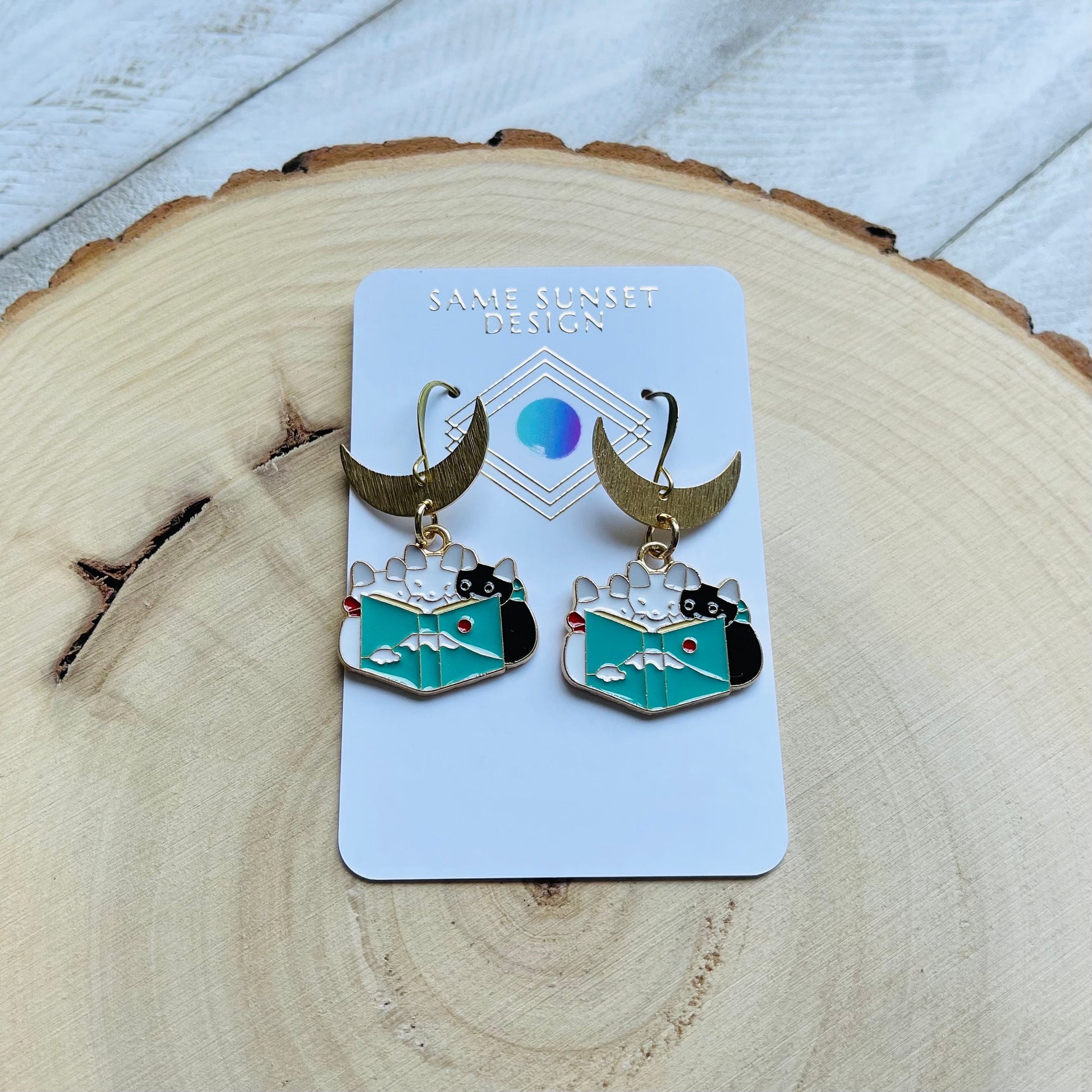 Cat Earrings, Cat Lover Jewelry, Book Earrings Dangle, Cat Gifts for Cat Lovers, Witchy Earrings, Kawaii Jewelry, Unique Gifts for Daughter