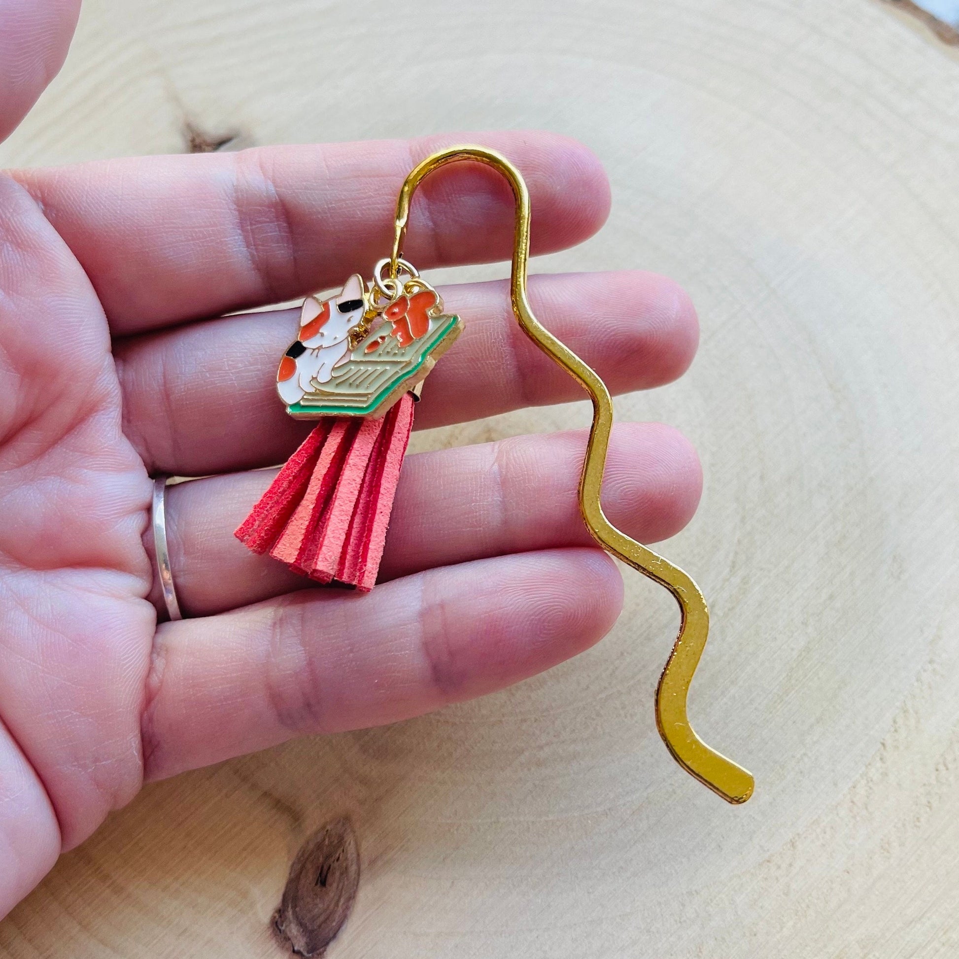 Cat Bookmark, Charm Bookmark, Bookmark for Women, Cute Bookmark, Book Lover Gift, Teacher Gifts Back to School, Cat Gifts for Cat Lovers
