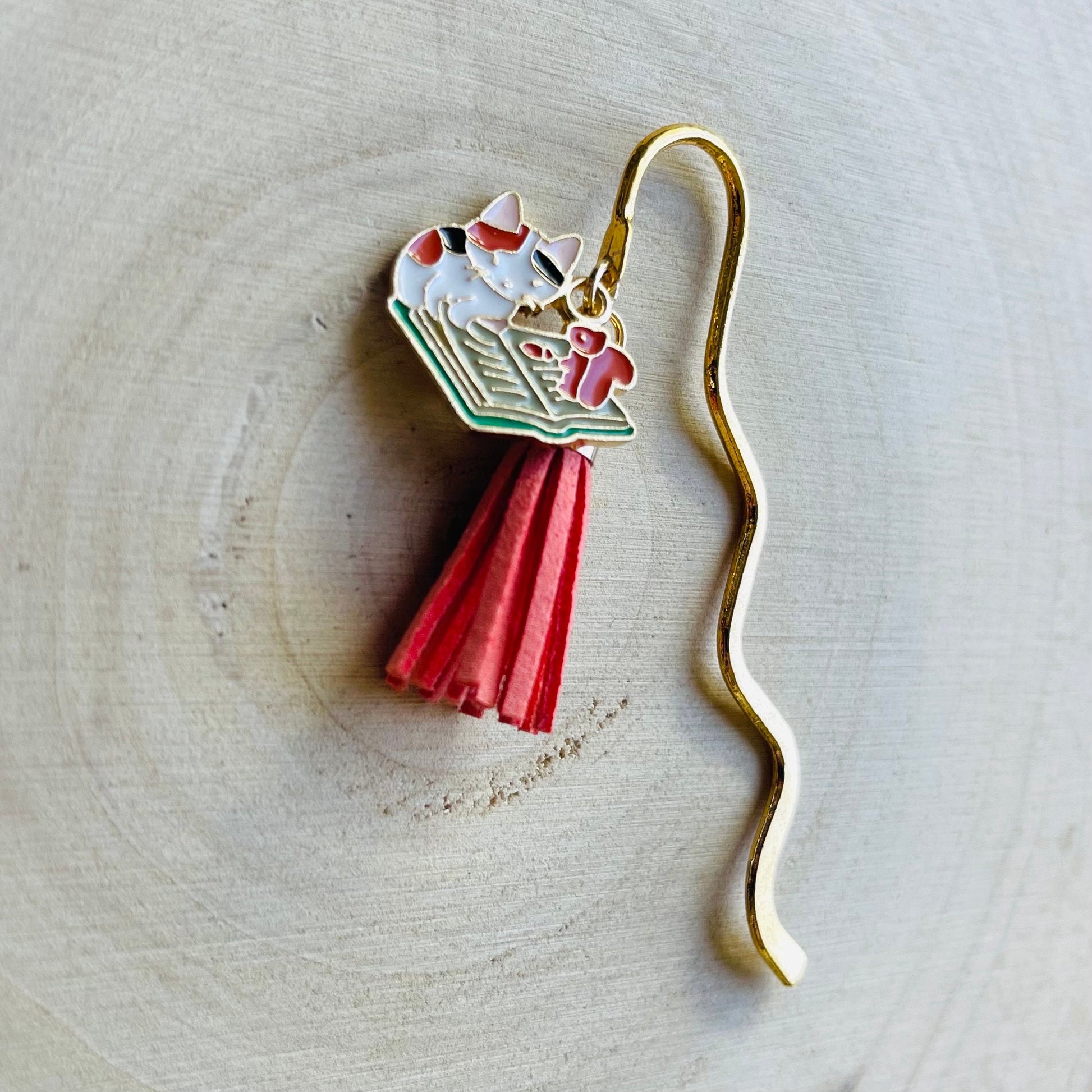 Cat Bookmark, Charm Bookmark, Bookmark for Women, Cute Bookmark, Book Lover Gift, Teacher Gifts Back to School, Cat Gifts for Cat Lovers