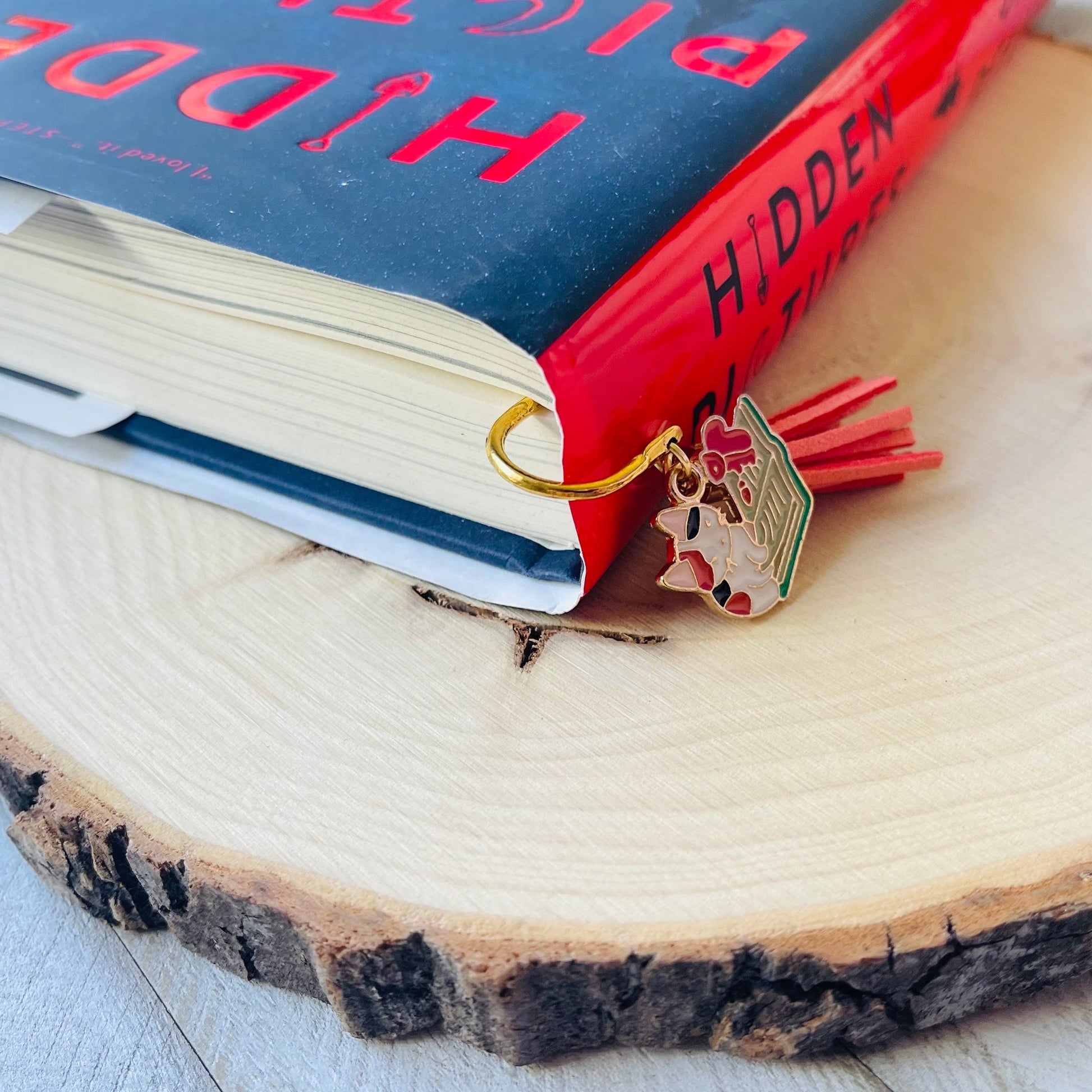 Cat Bookmark, Charm Bookmark, Bookmark for Women, Cute Bookmark, Book Lover Gift, Teacher Gifts Back to School, Cat Gifts for Cat Lovers