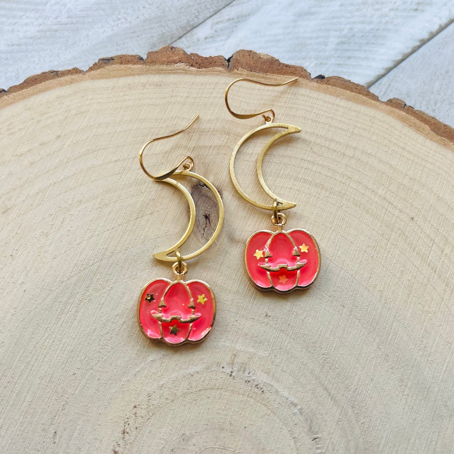 Jack O Lantern Earrings, Pumpkin Earrings, Autumn Earrings Dangle, Witchy Gifts, Halloween Gift for Women, Creepy Cute Jewelry, Fun Gifts