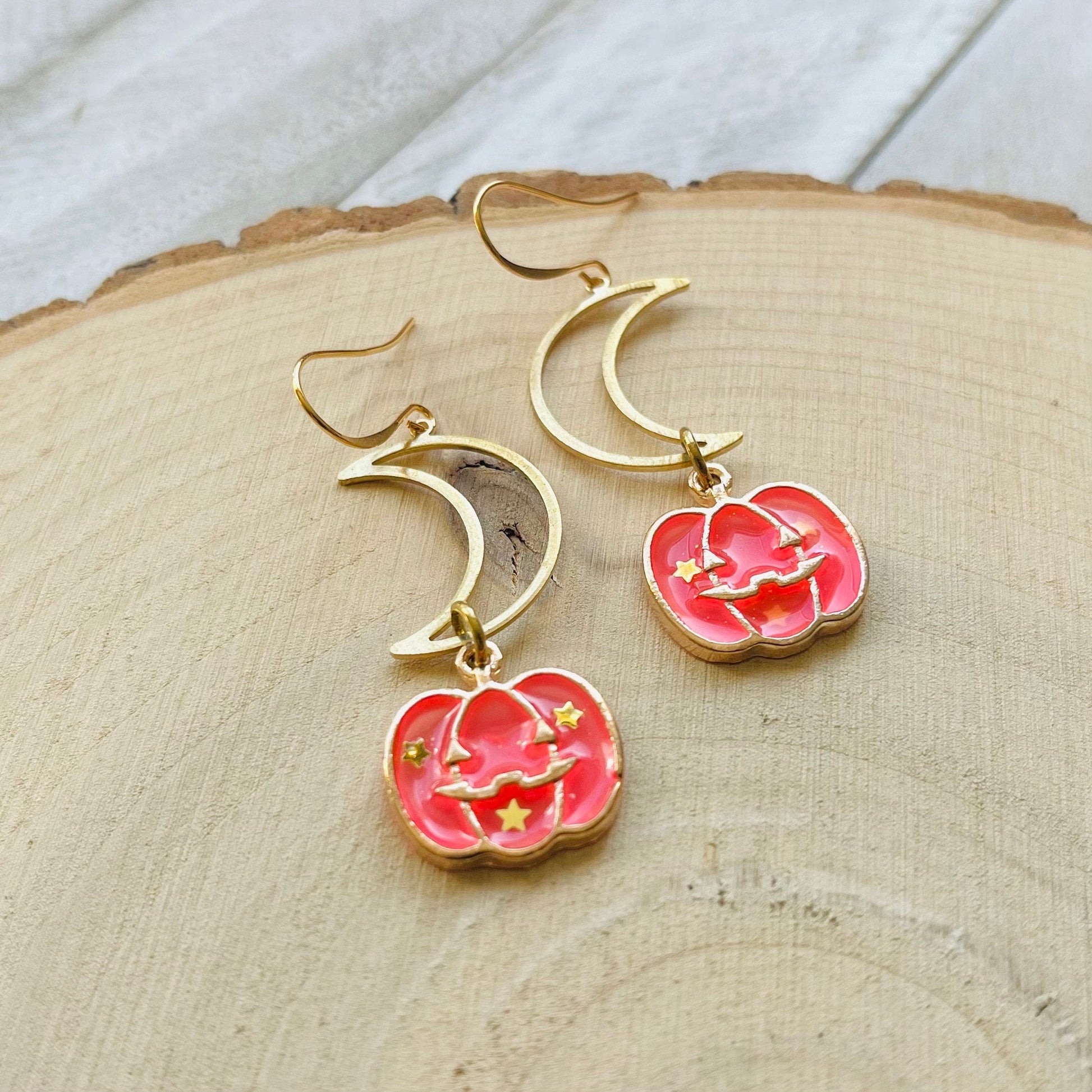 Jack O Lantern Earrings, Pumpkin Earrings, Autumn Earrings Dangle, Witchy Gifts, Halloween Gift for Women, Creepy Cute Jewelry, Fun Gifts