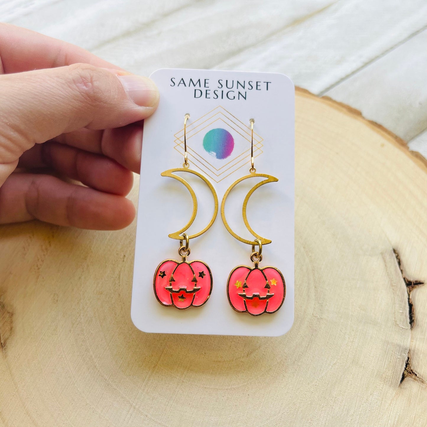 Jack O Lantern Earrings, Pumpkin Earrings, Autumn Earrings Dangle, Witchy Gifts, Halloween Gift for Women, Creepy Cute Jewelry, Fun Gifts