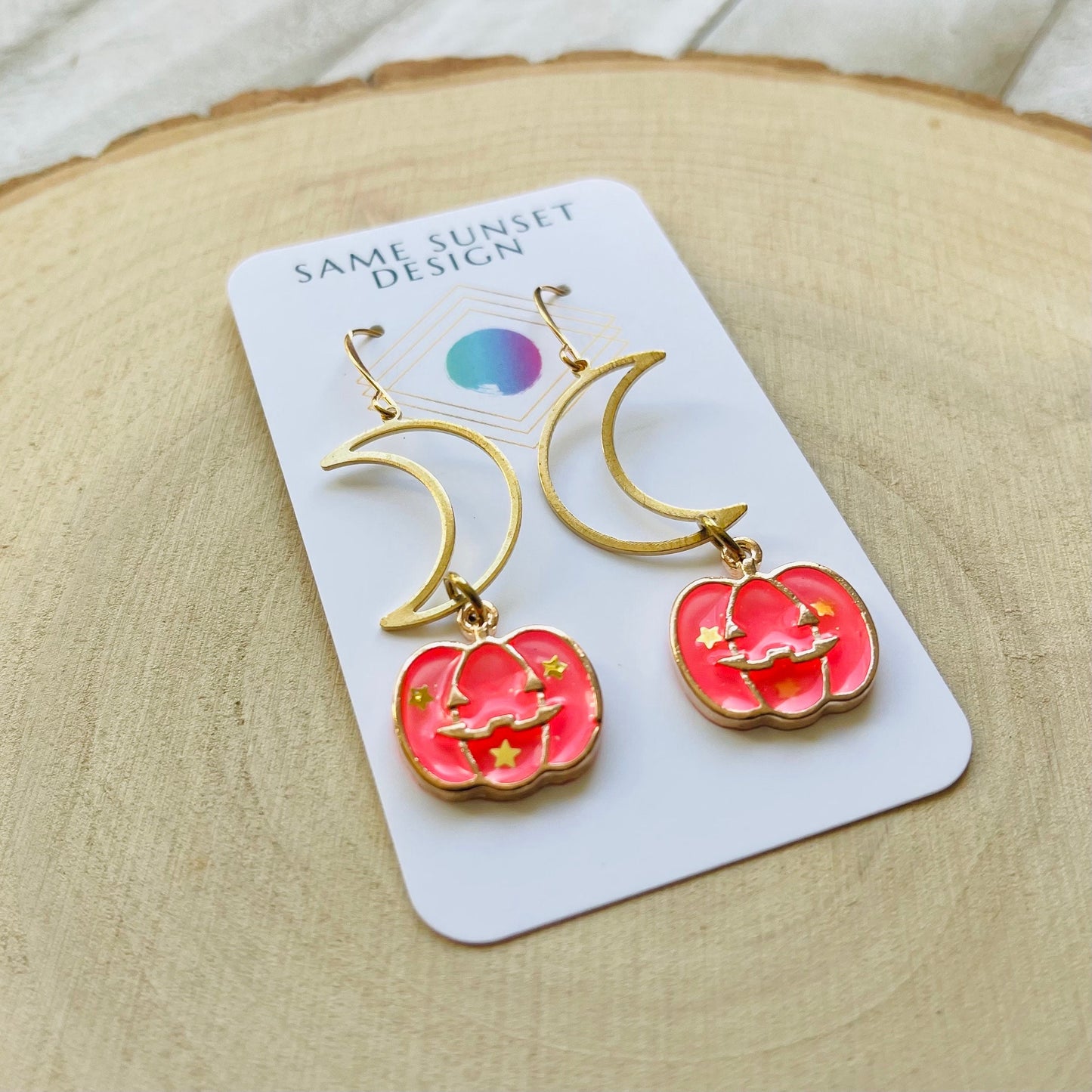 Jack O Lantern Earrings, Pumpkin Earrings, Autumn Earrings Dangle, Witchy Gifts, Halloween Gift for Women, Creepy Cute Jewelry, Fun Gifts