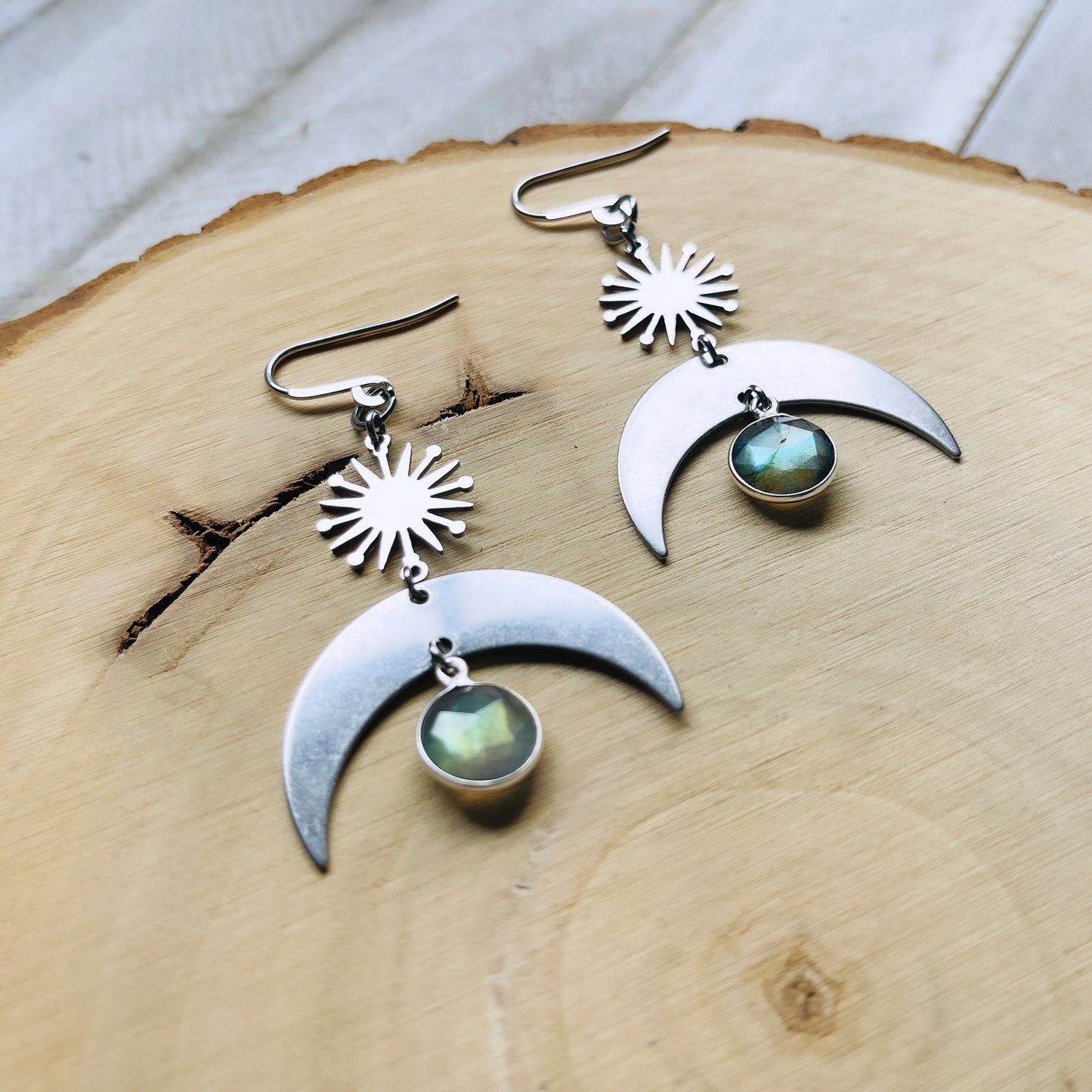 Crescent Moon Earrings Silver, Labradorite Earrings, Witchy Earrings, Trendy Jewelry 2024, Galentines Day Gifts, Goth Birthday Gift, Boho