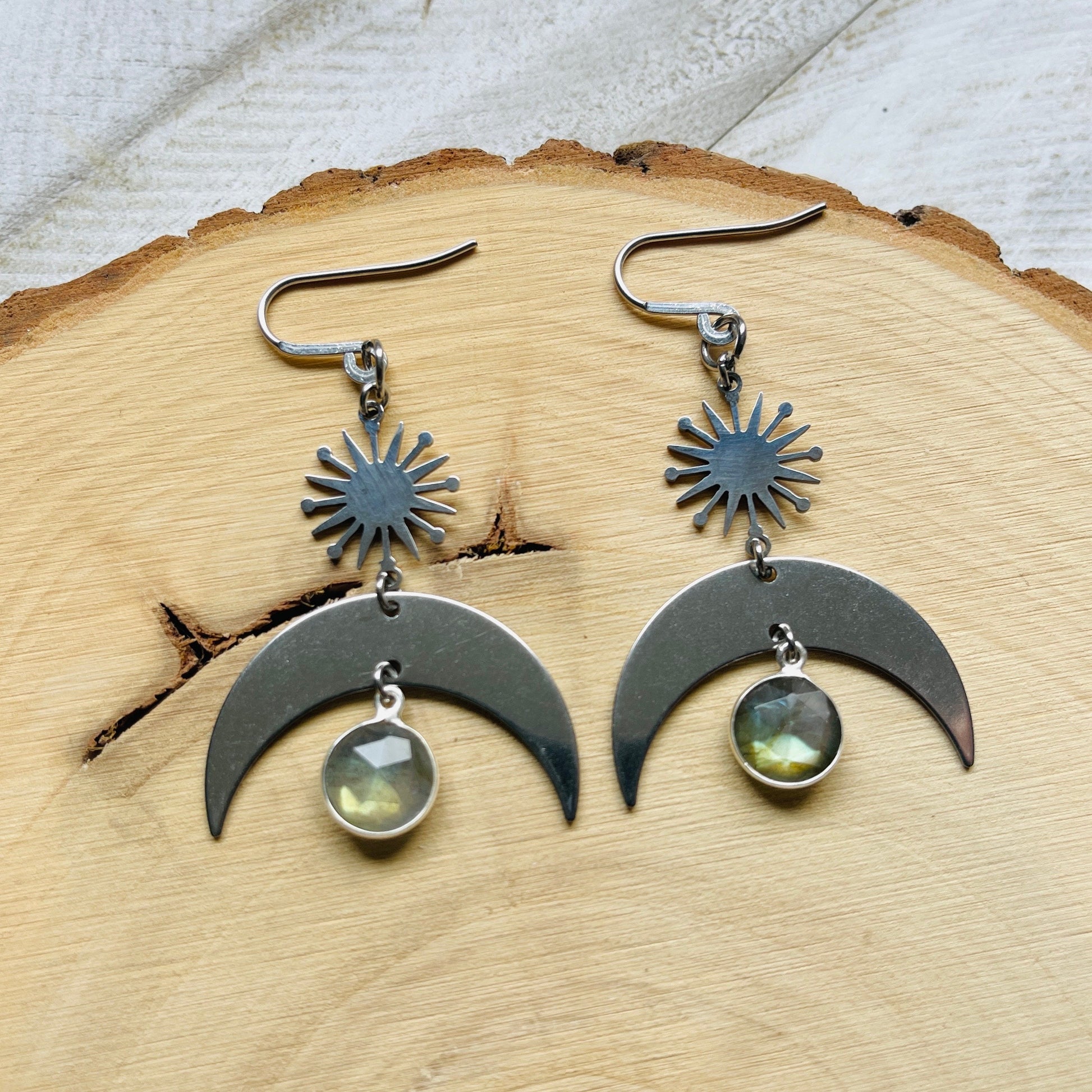 Crescent Moon Earrings Silver, Labradorite Earrings, Witchy Earrings, Trendy Jewelry 2024, Galentines Day Gifts, Goth Birthday Gift, Boho