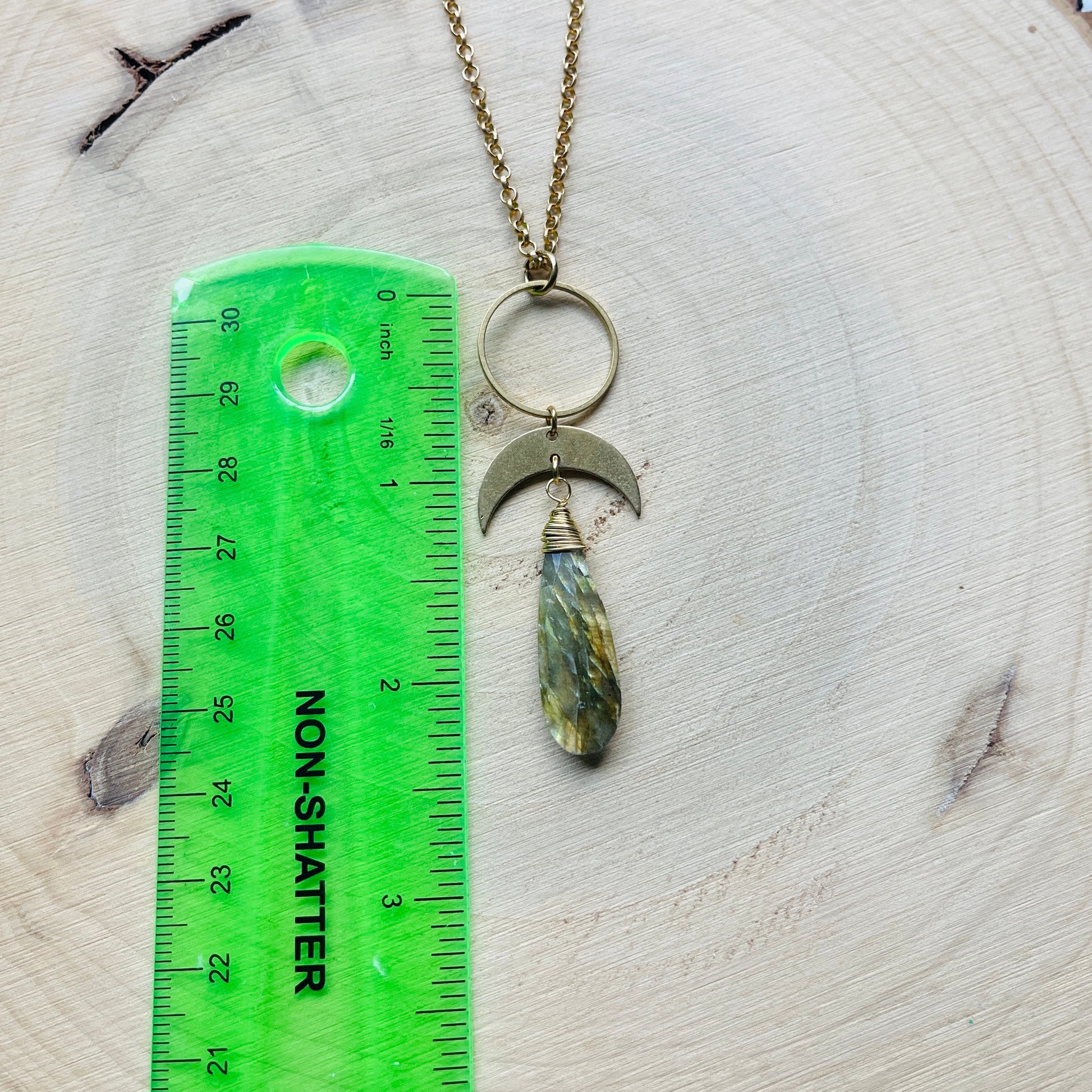Labradorite Necklace, Witchy Gifts for Women, Trendy Jewelry 2024, Unique Graduation Gifts, Boho Necklace, Unique Gifts for Women, Wedding