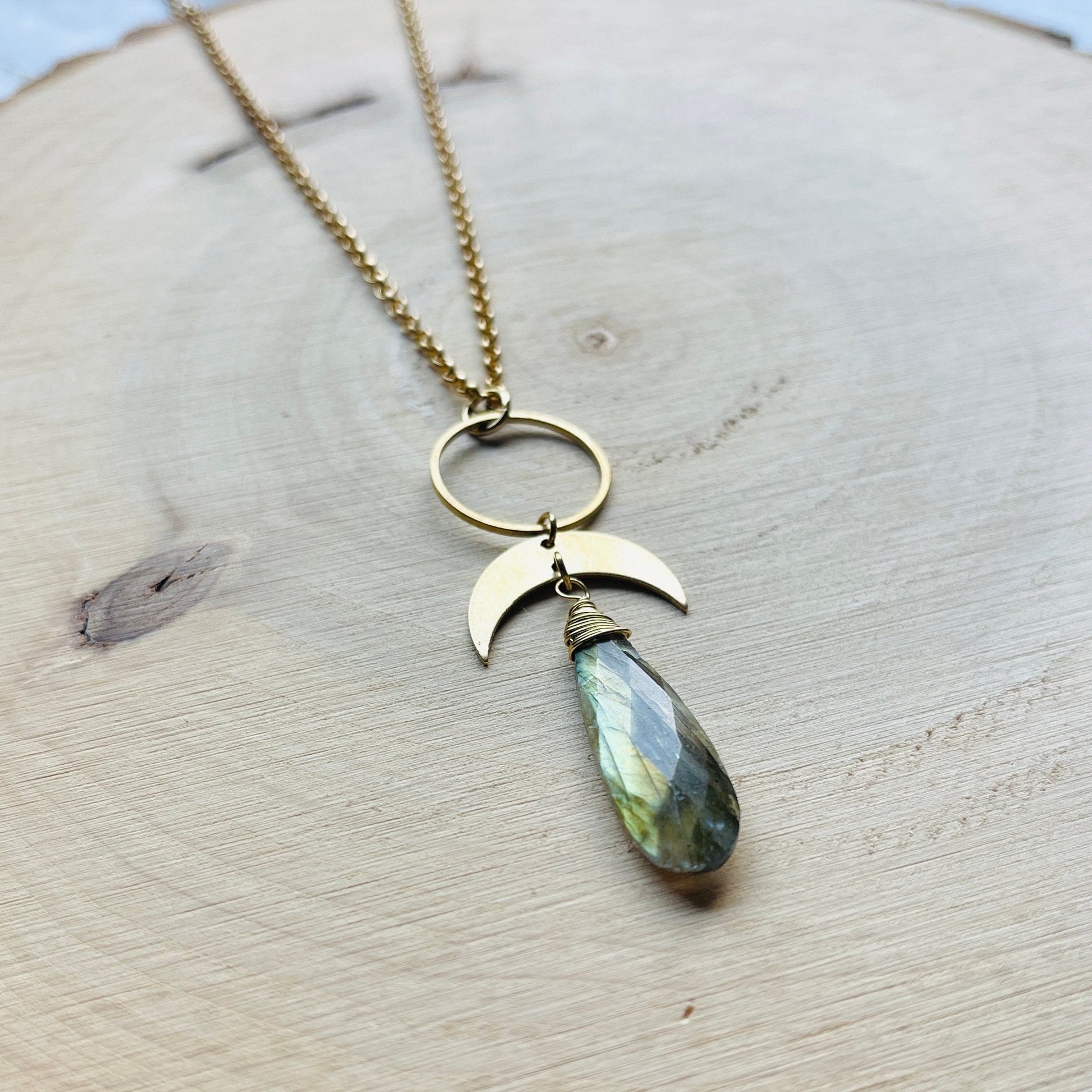Labradorite Necklace, Witchy Gifts for Women, Trendy Jewelry 2024, Unique Graduation Gifts, Boho Necklace, Unique Gifts for Women, Wedding