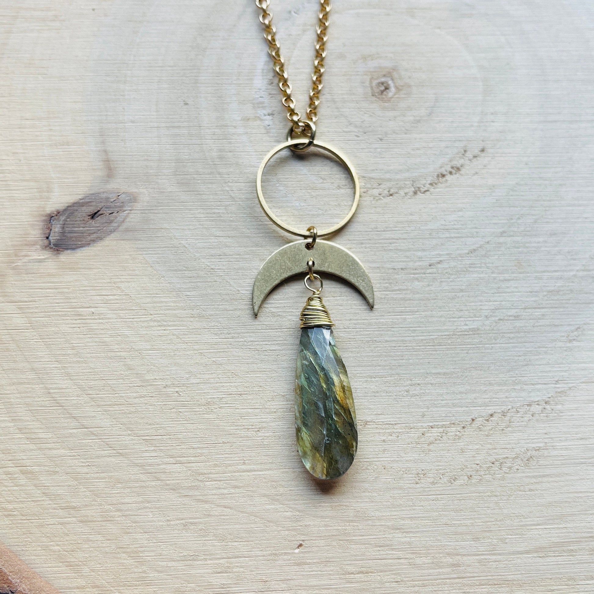Labradorite Necklace, Witchy Gifts for Women, Trendy Jewelry 2024, Unique Graduation Gifts, Boho Necklace, Unique Gifts for Women, Wedding