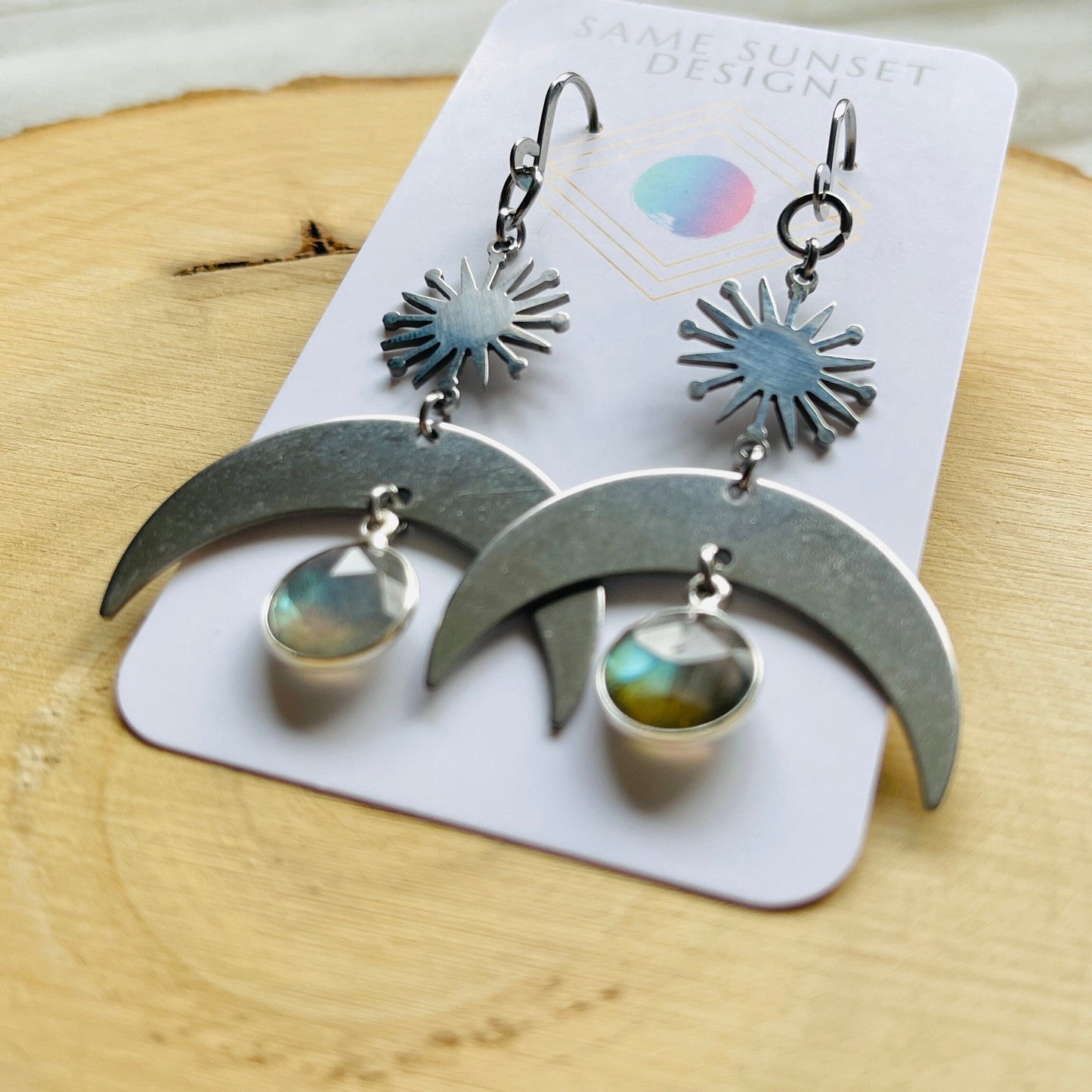 Crescent Moon Earrings Silver, Labradorite Earrings, Witchy Earrings, Trendy Jewelry 2024, Galentines Day Gifts, Goth Birthday Gift, Boho