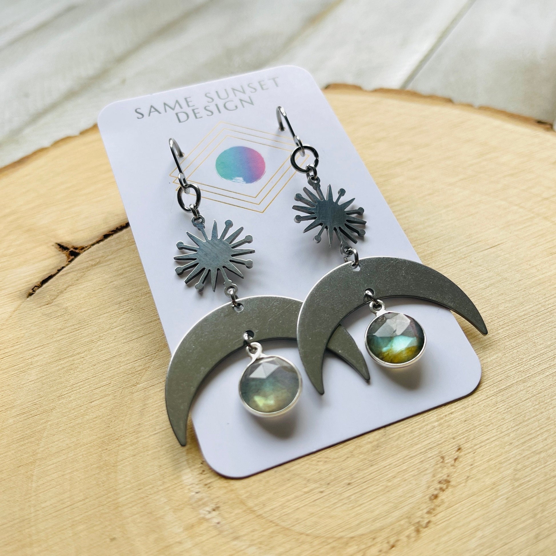 Crescent Moon Earrings Silver, Labradorite Earrings, Witchy Earrings, Trendy Jewelry 2024, Galentines Day Gifts, Goth Birthday Gift, Boho