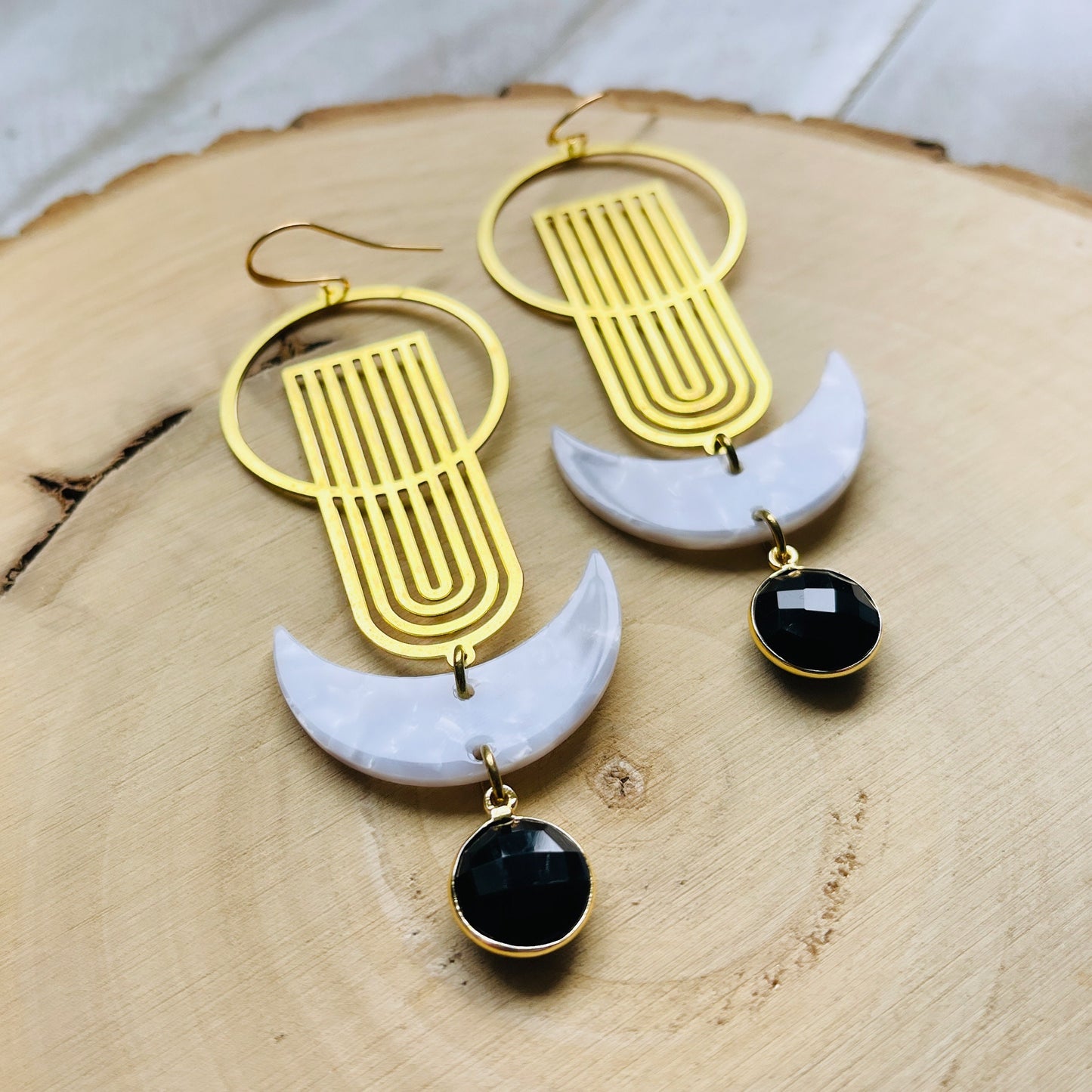Chalcedony Earrings, Crescent Moon Earrings, Western Earrings Gold, Witchy Earrings, Boho Earrings for Bride, Birthday Gift for Girlfriend