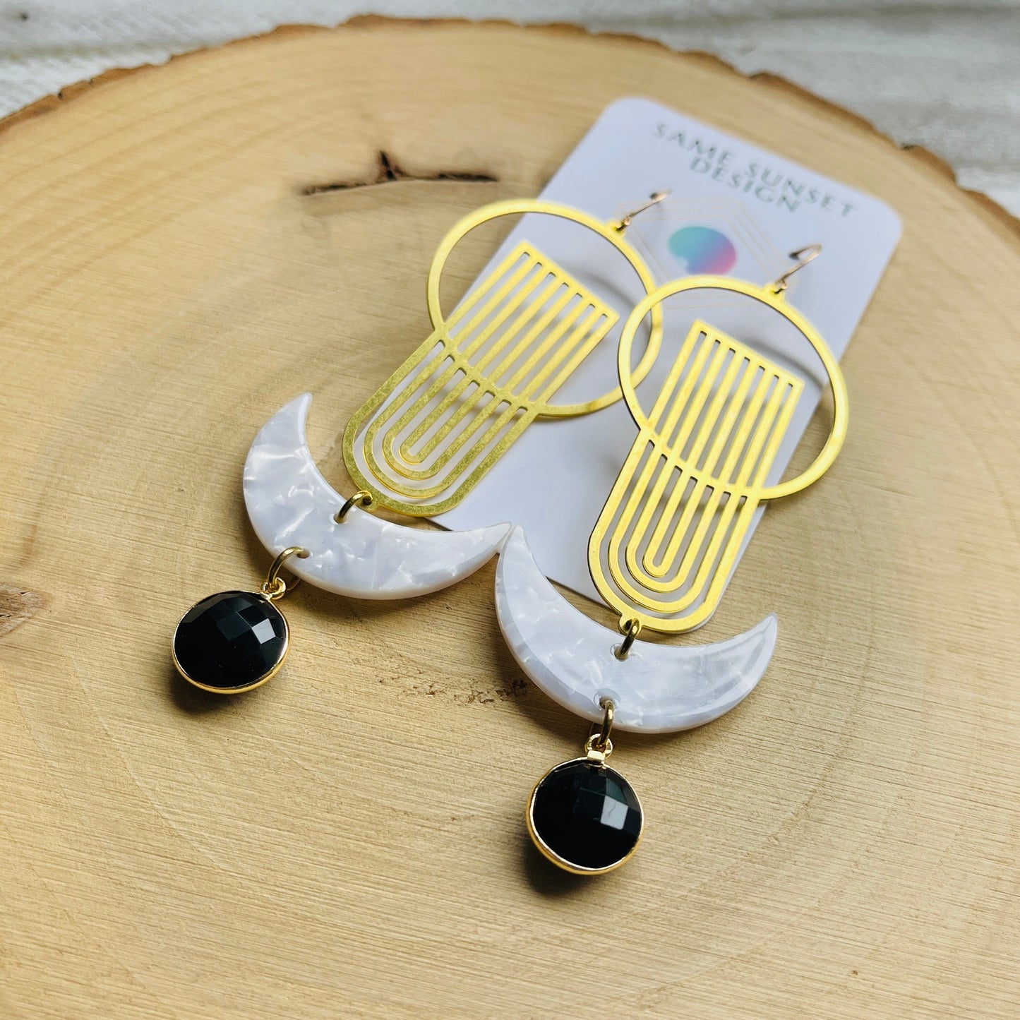Chalcedony Earrings, Crescent Moon Earrings, Western Earrings Gold, Witchy Earrings, Boho Earrings for Bride, Birthday Gift for Girlfriend
