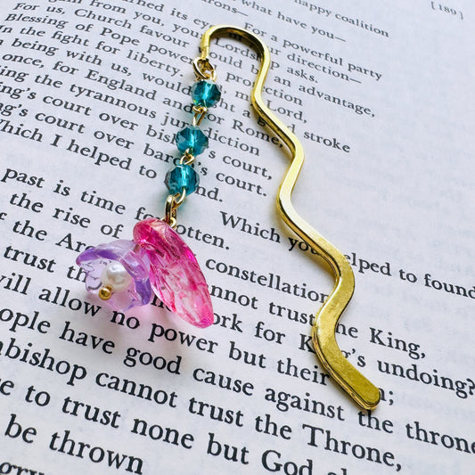 Flower Bookmark, Crystal Bookmark, Cottagecore Bookmark, Bookmark for Women, Book Lover Gift, Cute Bookmarks with Charms, Sweet 16 Gift