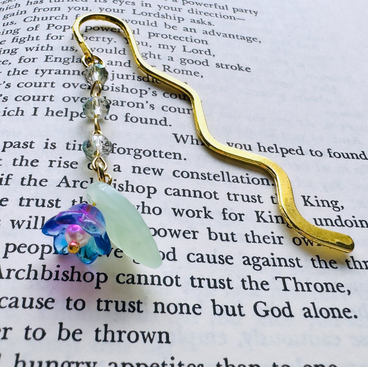 Flower Bookmark, Crystal Bookmark, Cottagecore Bookmark, Bookmark for Women, Book Lover Gift, Unique Gifts for Teachers, Sweet 16 Gift
