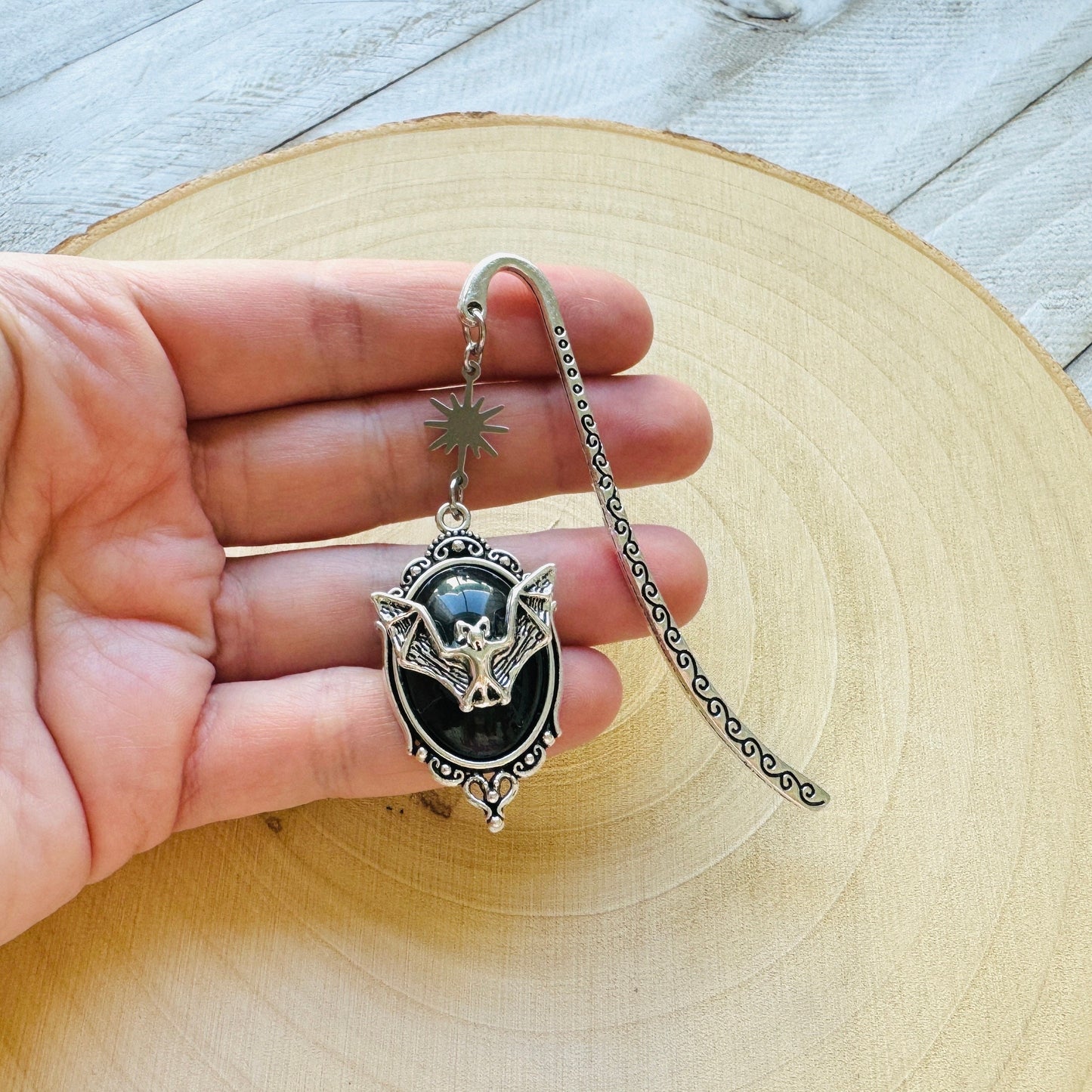 Bat Bookmark, Bookmark for Women, Book Lover Gift, Teacher Bookmark, Goth Bookmark, Mothers Day Gift from Daughter, Cute Gifts for Friend