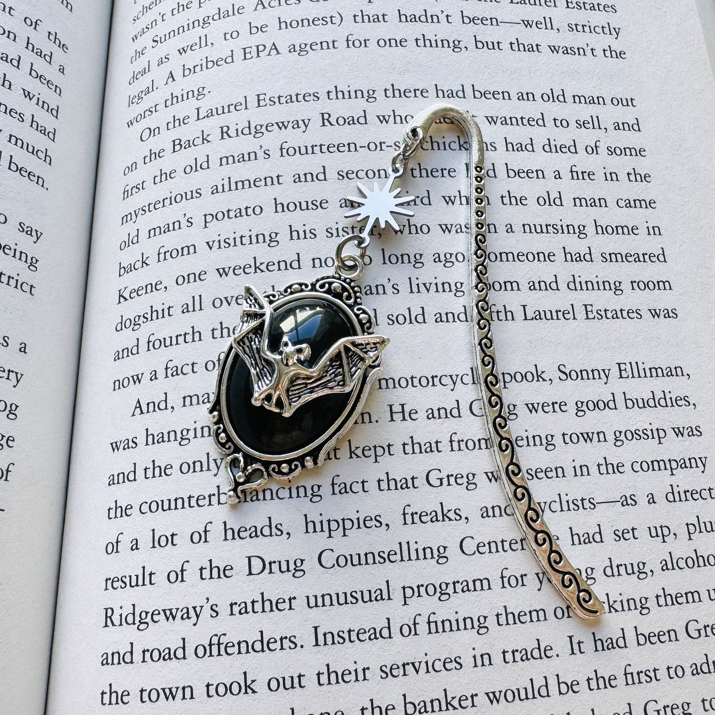 Bat Bookmark, Bookmark for Women, Book Lover Gift, Teacher Bookmark, Goth Bookmark, Mothers Day Gift from Daughter, Cute Gifts for Friend