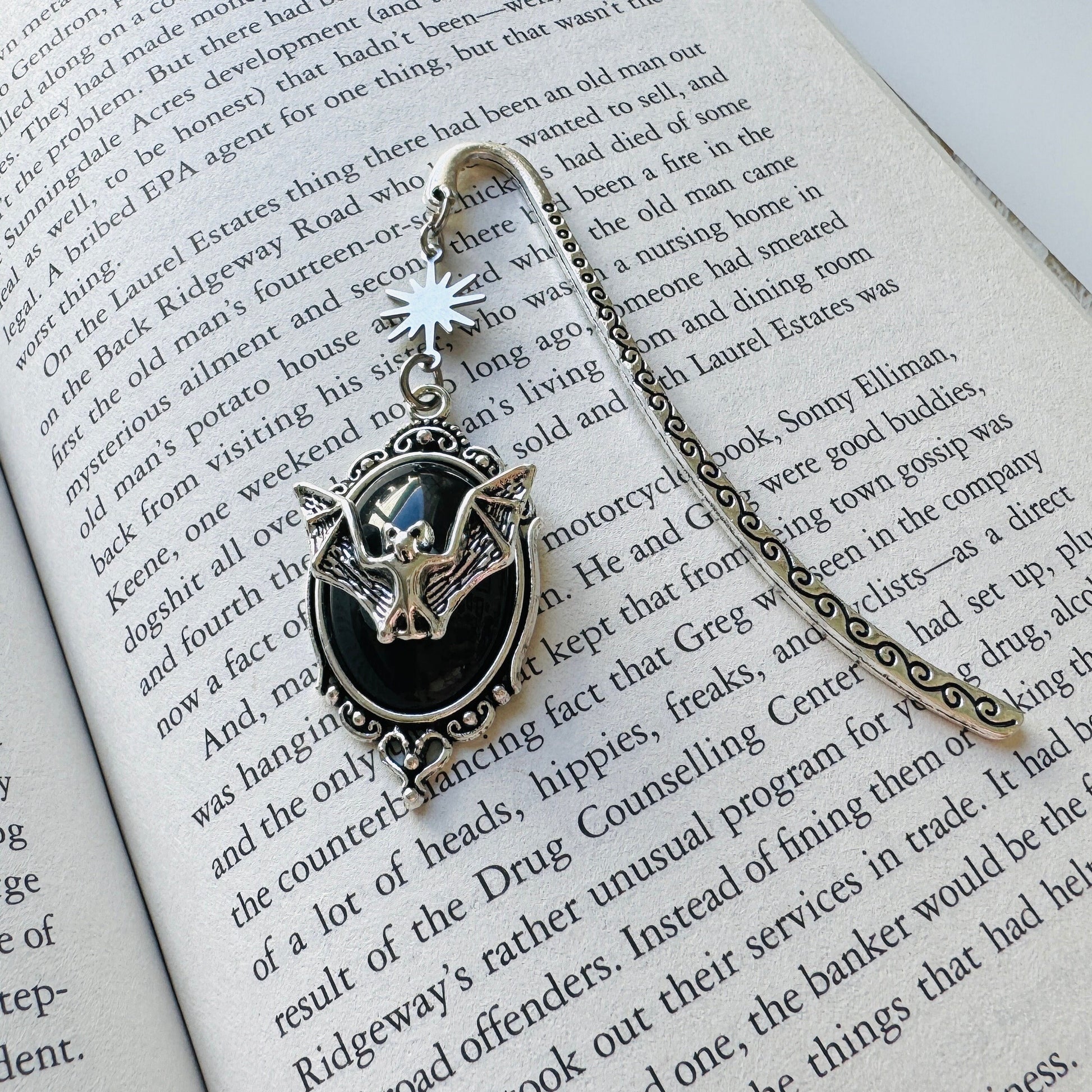 Bat Bookmark, Bookmark for Women, Book Lover Gift, Teacher Bookmark, Goth Bookmark, Mothers Day Gift from Daughter, Cute Gifts for Friend