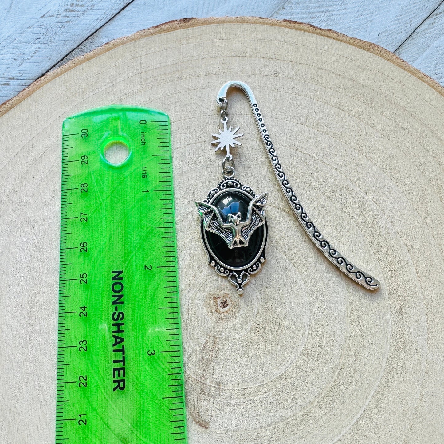 Bat Bookmark, Bookmark for Women, Book Lover Gift, Teacher Bookmark, Goth Bookmark, Mothers Day Gift from Daughter, Cute Gifts for Friend