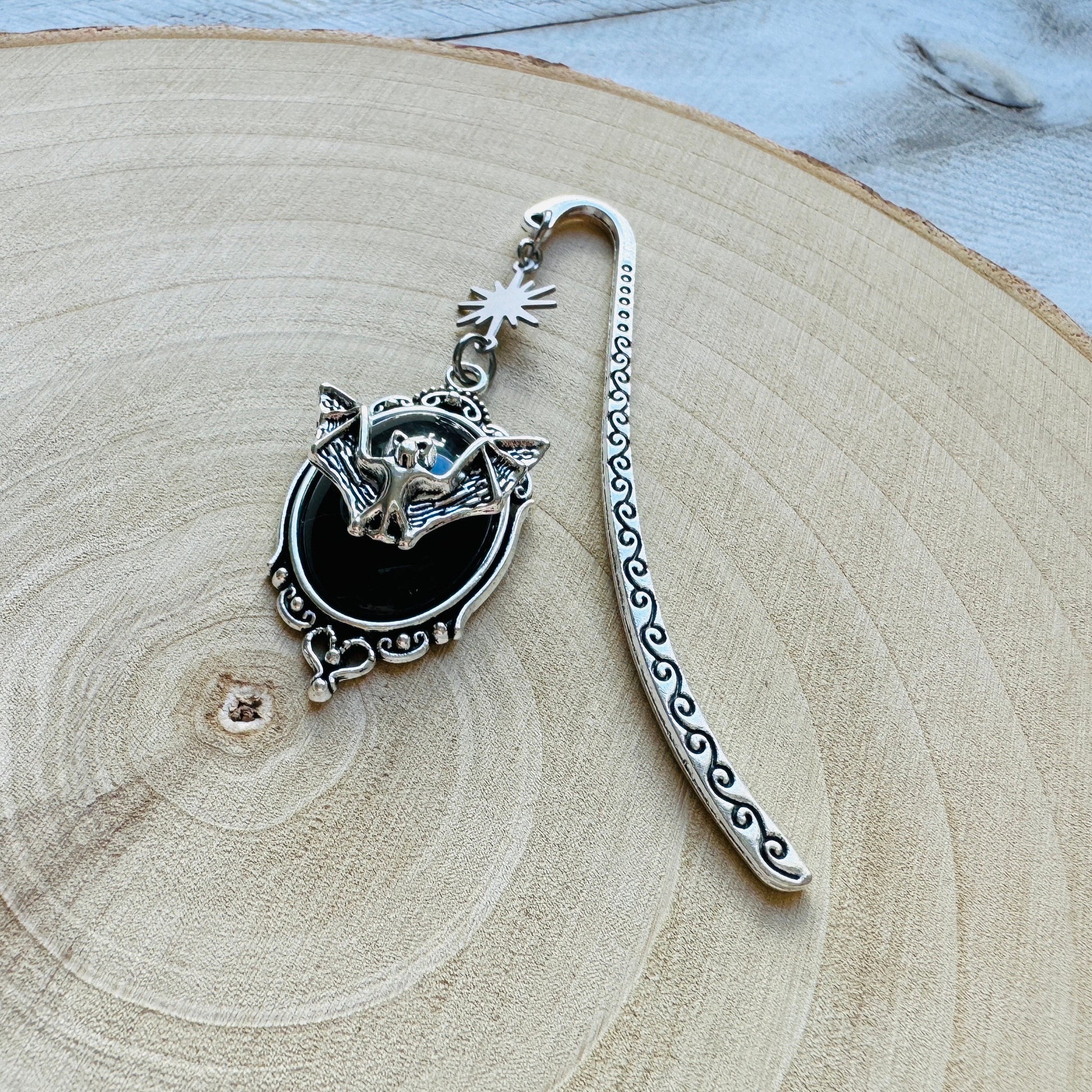 Bat Bookmark, Bookmark for Women, Book Lover Gift, Teacher Bookmark, Goth Bookmark, Mothers Day Gift from Daughter, Cute Gifts for Friend
