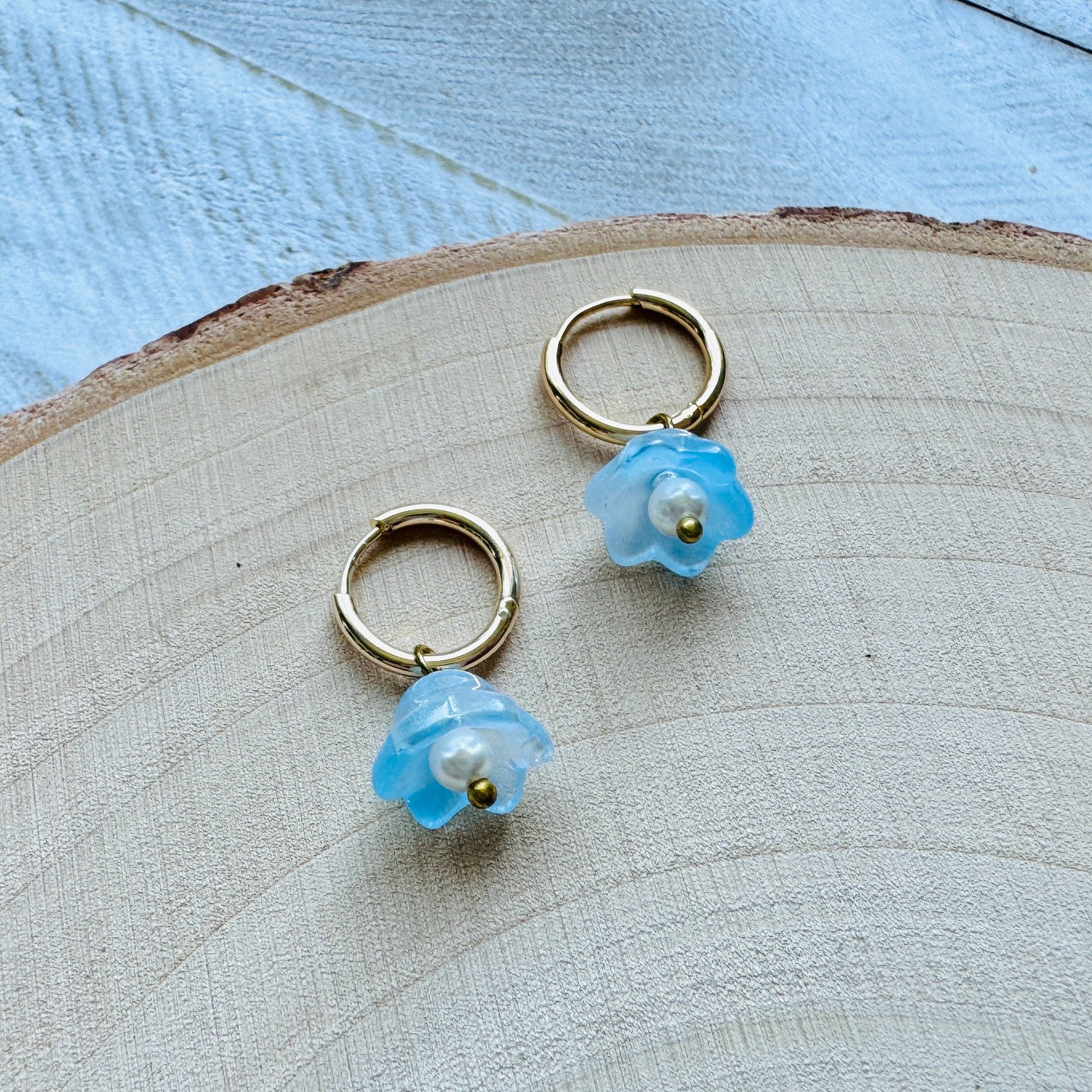 Flower Earrings, Pearl Earrings, Huggie Hoops, Wanderlust Jewelry, Dainty Earrings, Fairycore Earrings, Halloween Gift for Women, Boho Chic