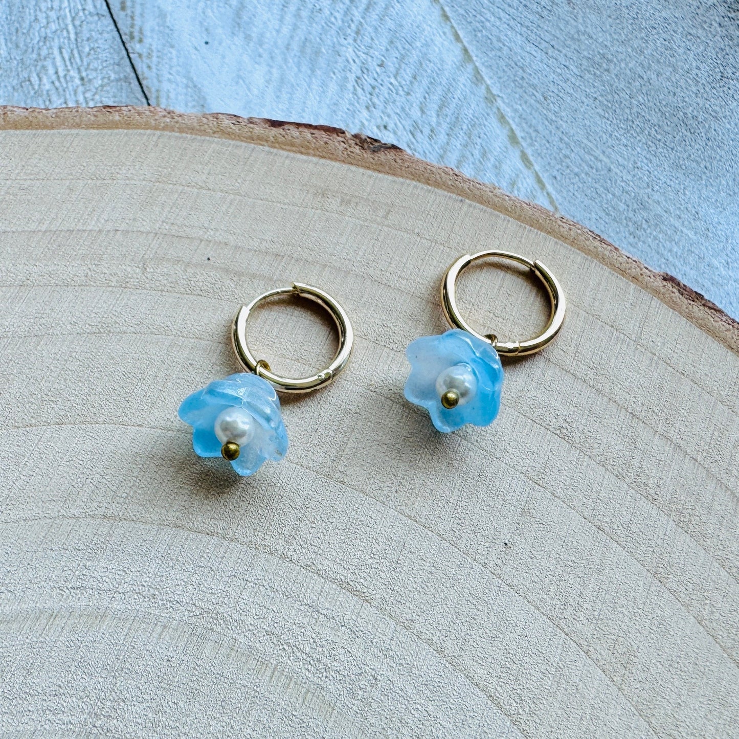 Flower Earrings, Pearl Earrings, Huggie Hoops, Wanderlust Jewelry, Dainty Earrings, Fairycore Earrings, Halloween Gift for Women, Boho Chic