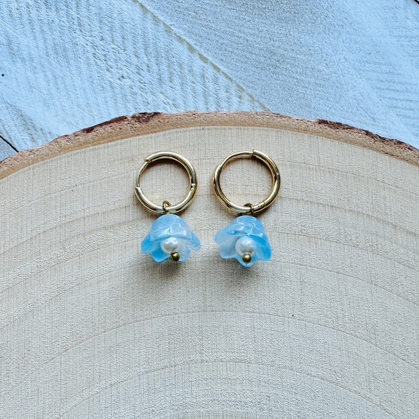 Flower Earrings, Pearl Earrings, Huggie Hoops, Wanderlust Jewelry, Dainty Earrings, Fairycore Earrings, Halloween Gift for Women, Boho Chic