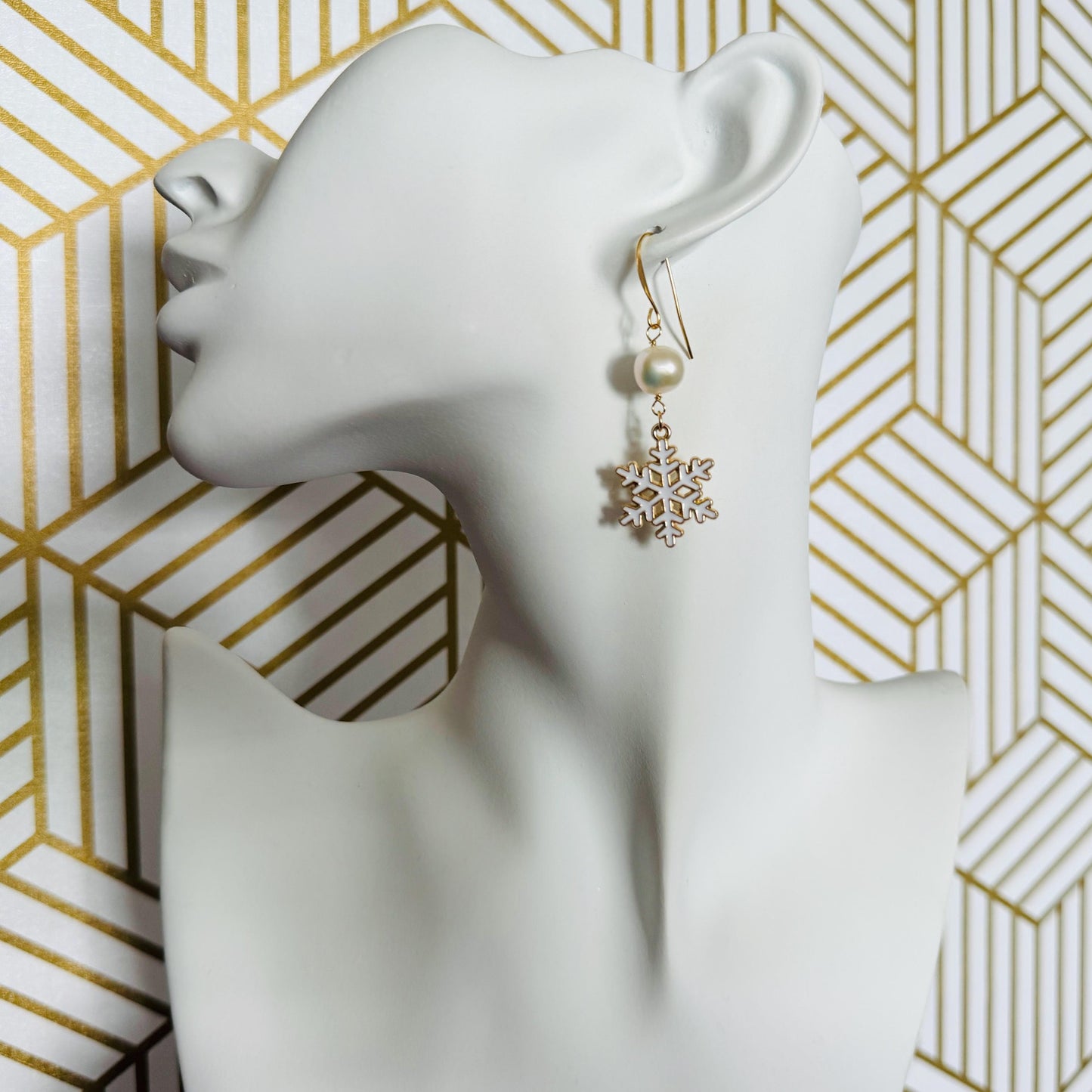 Snowflake Earrings, Pearl Earrings, Boho Earrings, Nature Lover Gift, Best Friend Birthday Gift, Stocking Stuffers for Mom, Teen Girl Gifts