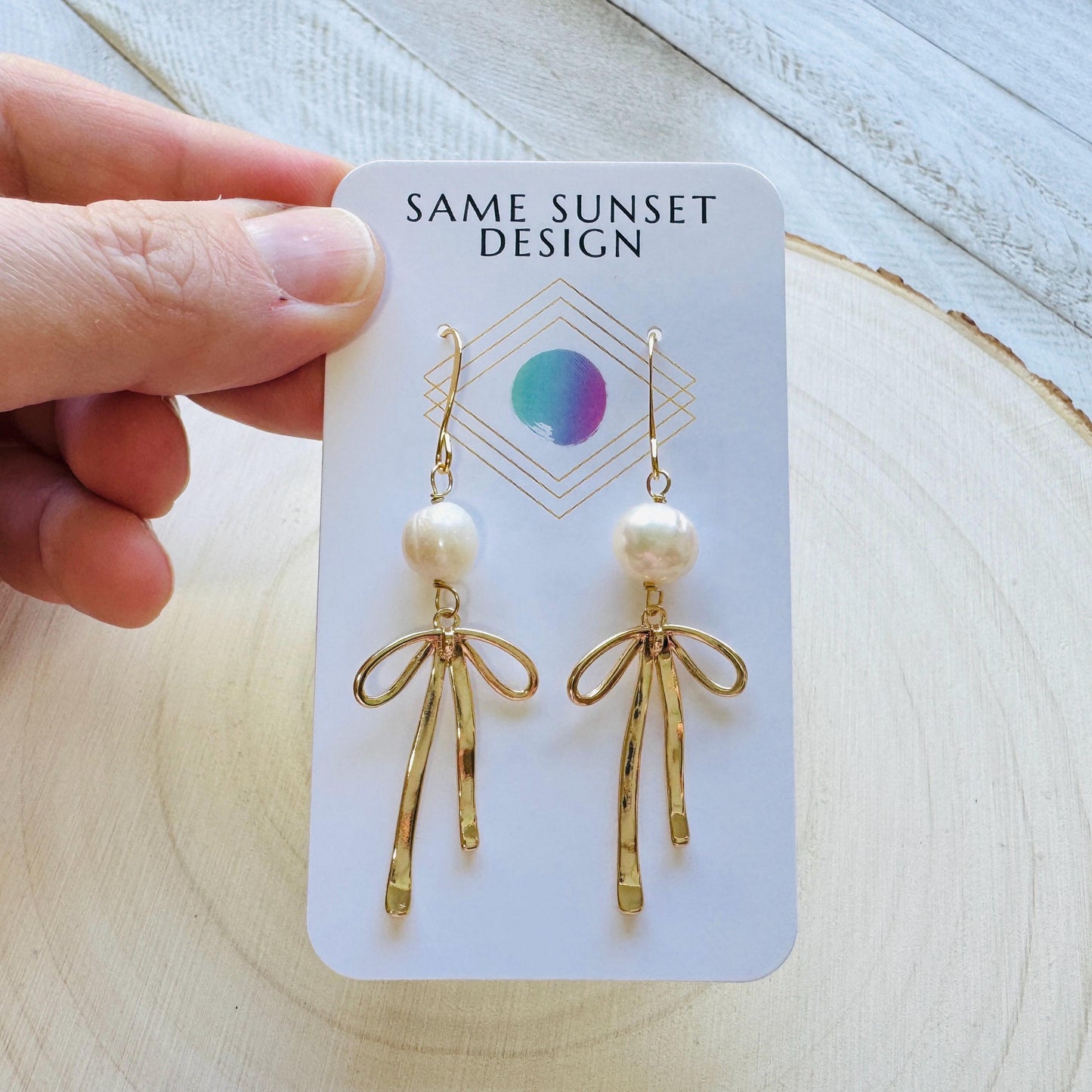 Bow Earrings, Coquette Jewelry, Pearl Earrings, Whimsical Earrings, Trendy Jewelry 2025, Galentines Day Gifts, Valentines Day Gift