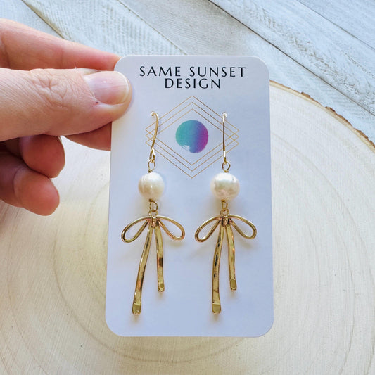 Bow Earrings, Coquette Jewelry, Pearl Earrings, Whimsical Earrings, Trendy Jewelry 2025, Galentines Day Gifts, Valentines Day Gift