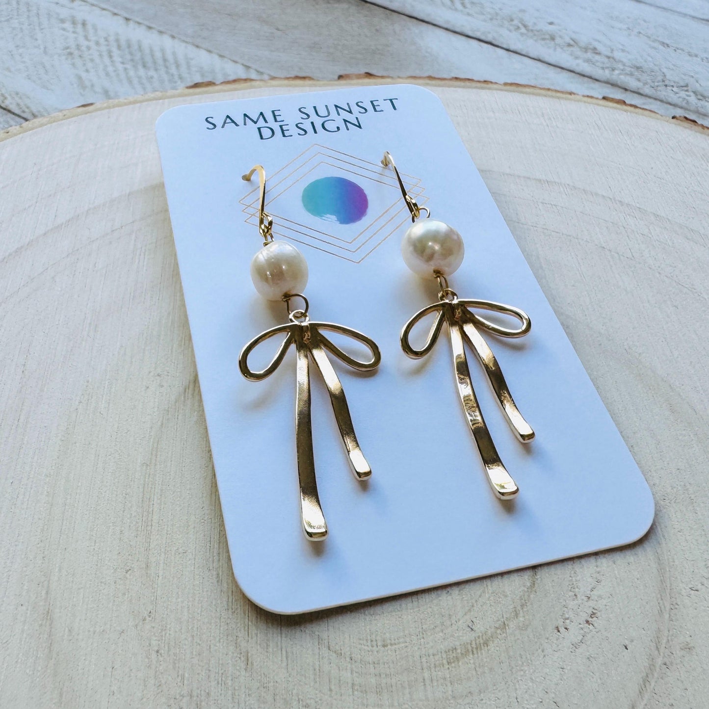 Bow Earrings, Coquette Jewelry, Pearl Earrings, Whimsical Earrings, Trendy Jewelry 2025, Galentines Day Gifts, Valentines Day Gift