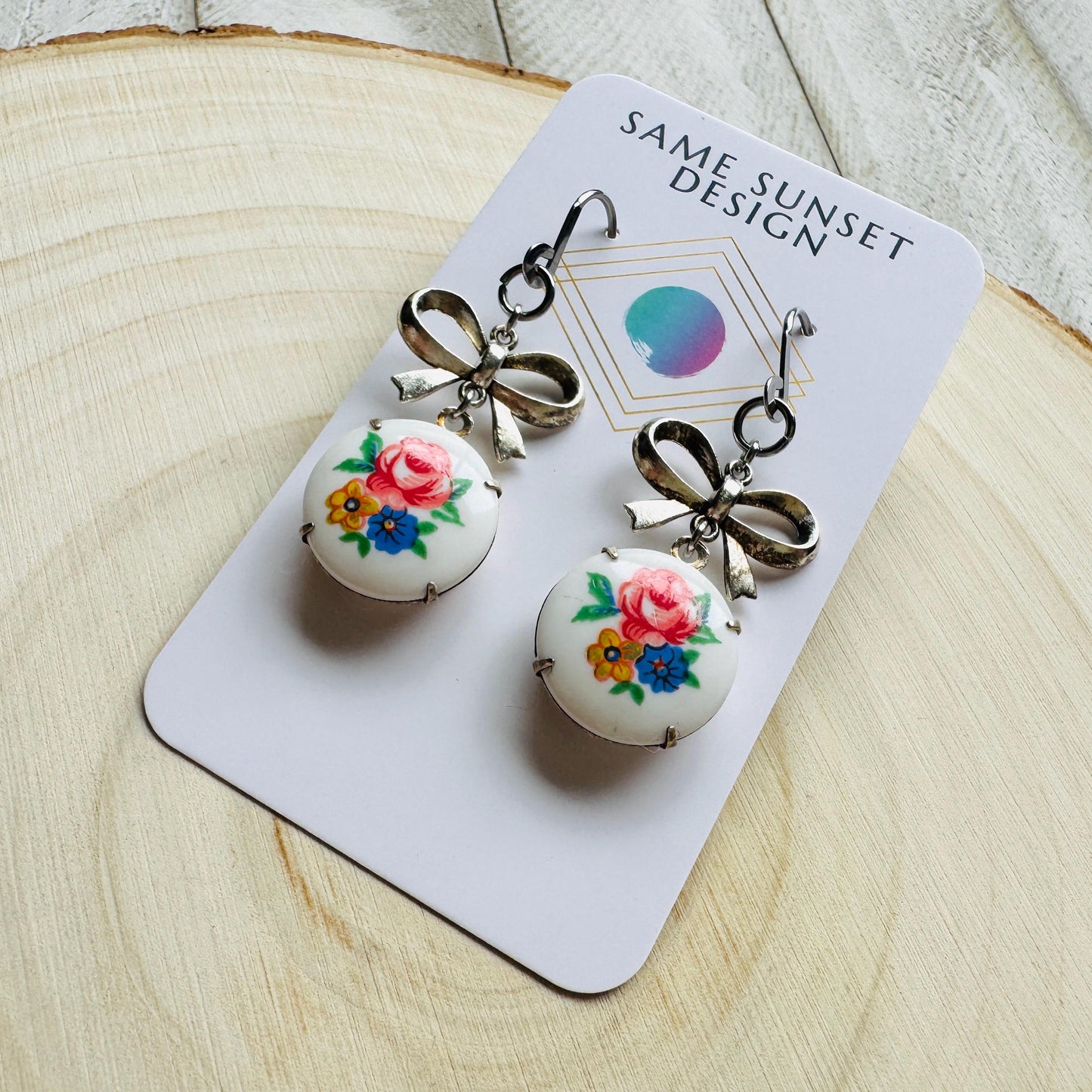 Bow Earrings, Flower Earrings, Fairycore Jewelry, Cottagecore Jewelry, Nature Lover Gift, Unique Gifts for Teachers, Plant Mom Gifts for Her