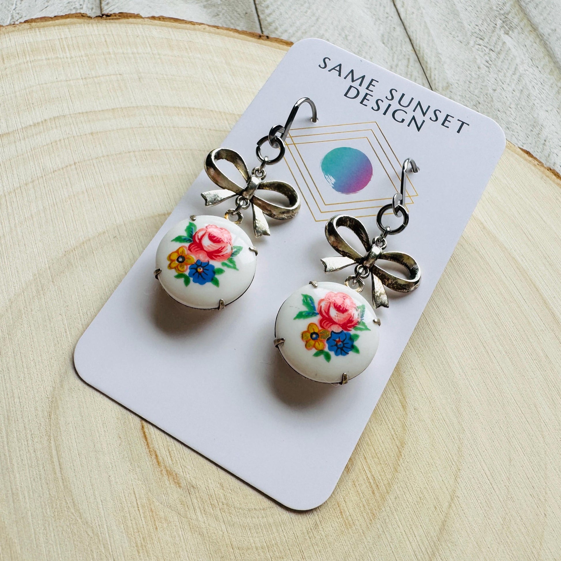 Bow Earrings, Flower Earrings, Fairycore Jewelry, Cottagecore Jewelry, Nature Lover Gift, Unique Gifts for Teachers, Plant Mom Gifts for Her